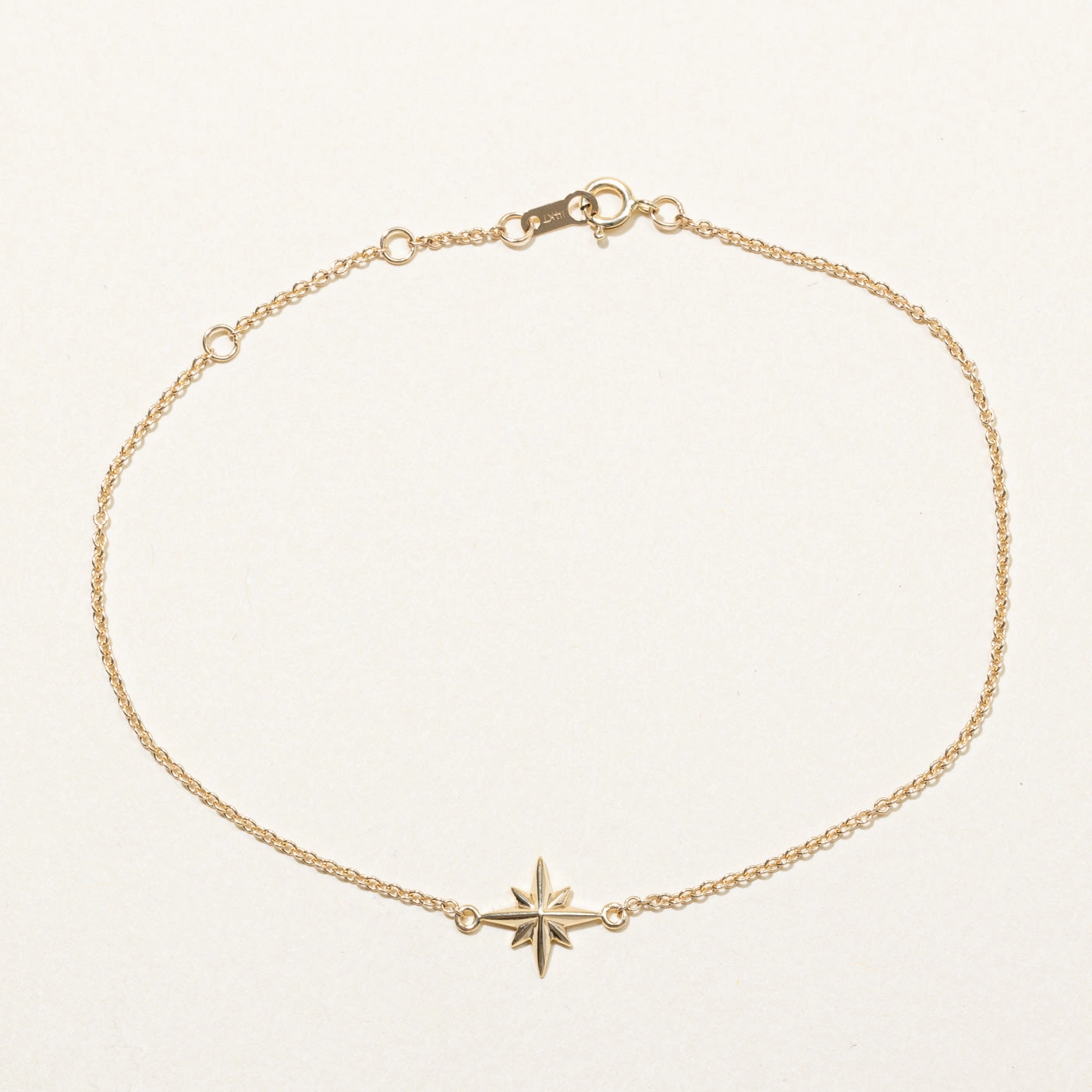 Sophisticated Accent Shiny Finish 100 Ways' 14k Yellow Gold Star Pendant Bracelet | 7" |
