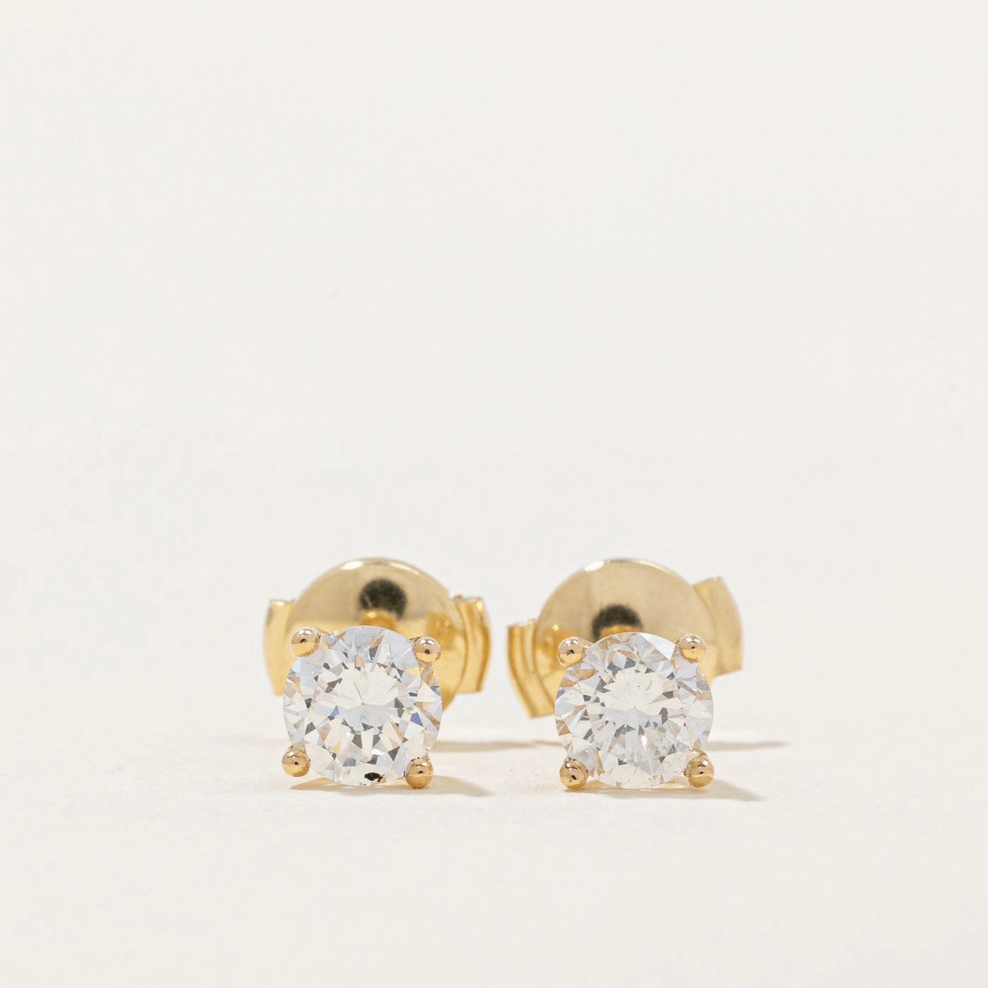 100 Ways' GIA Certified Diamond Stud Earrings | 0.81ctw SI2 H/I | Trendy Highlight