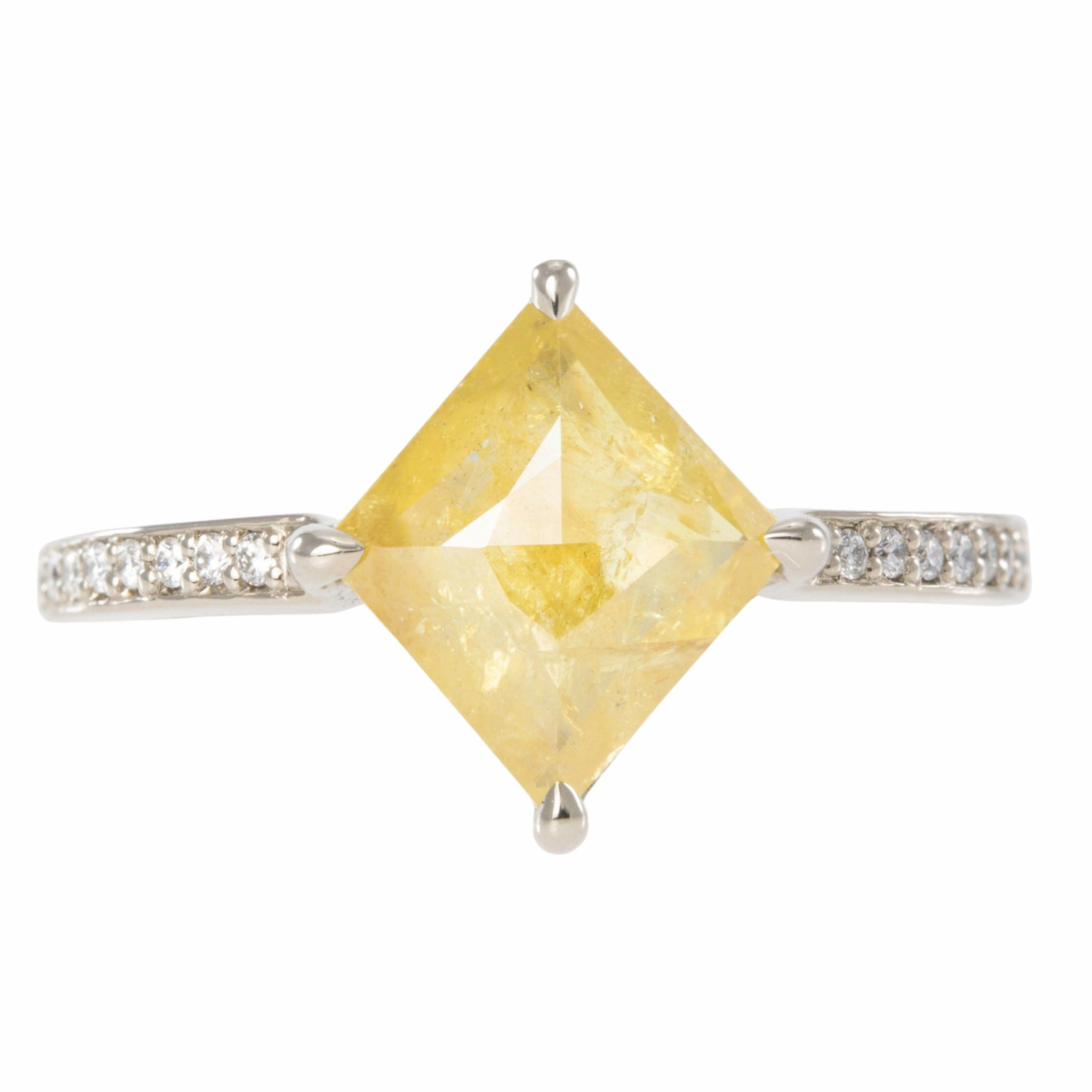 Handmade Craft Brilliant Shine 1.9 ctw Natural Yellow Diamond, Kite Shaped - 14kpw Gold Prong Set w/Bead Set Side Diamonds