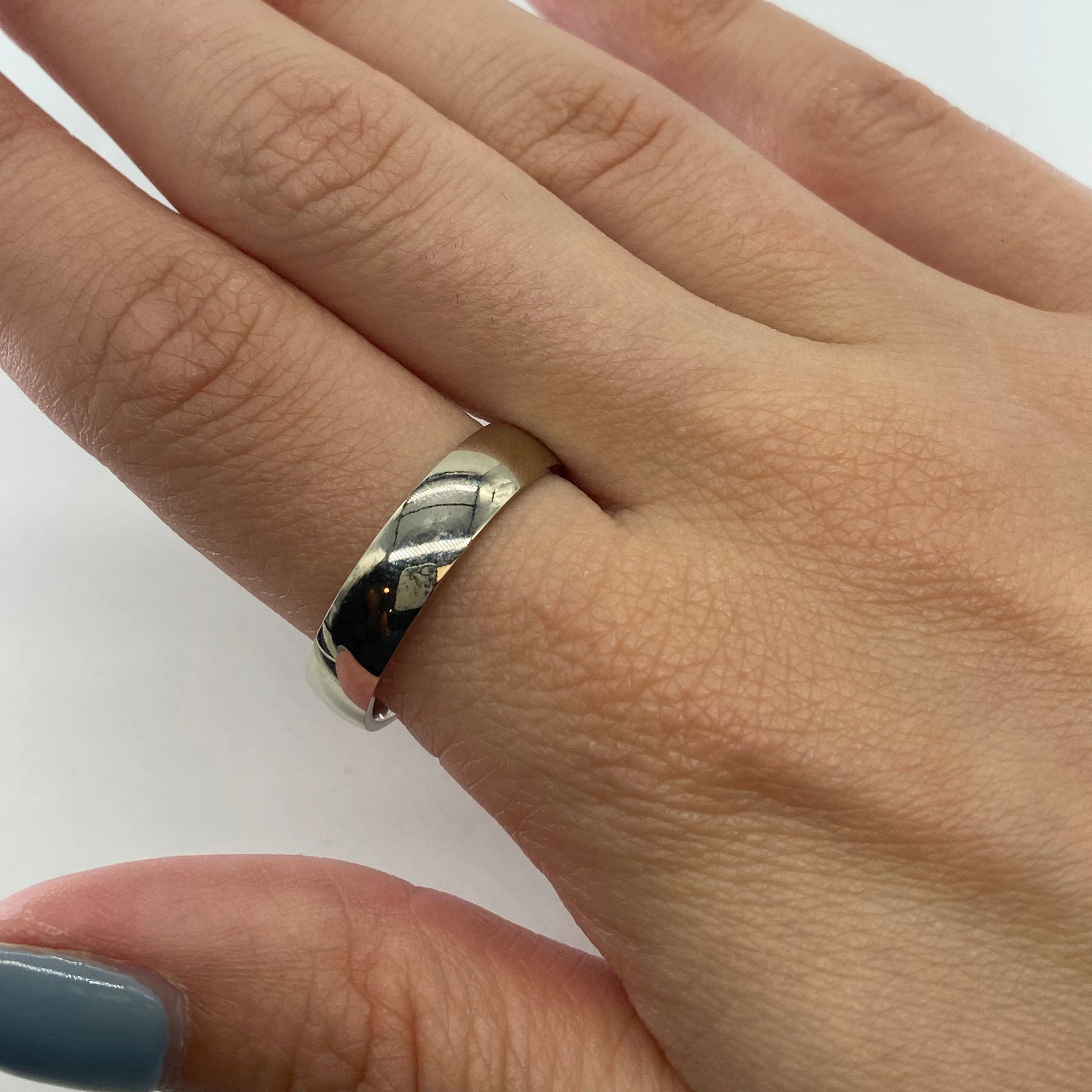 '100 Ways' 14k Classic White Gold Band | Soft Form Artisan Craft