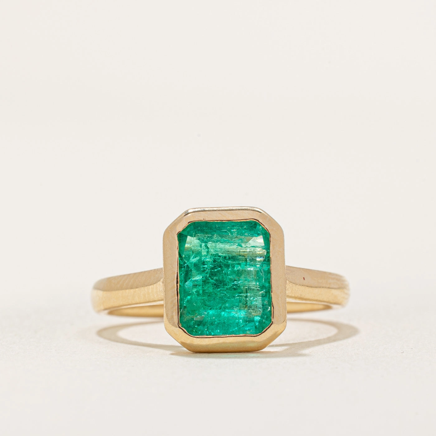 Trend Look Party Outfit '100 Ways' Emerald Bezel Set Ring | 1.54ct | SZ 7.25 |