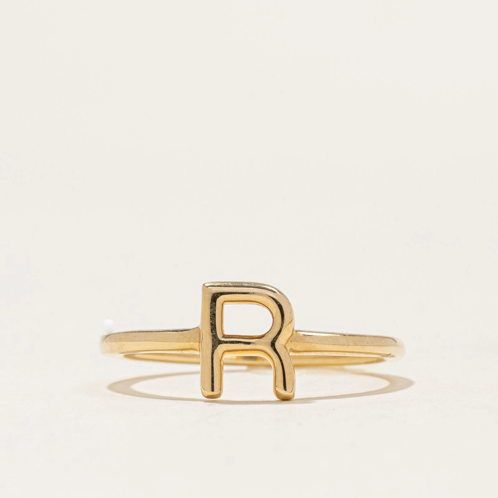 '100 Ways' Yellow Gold 'R' Initial Ring | SZ 7 Tasteful Accent