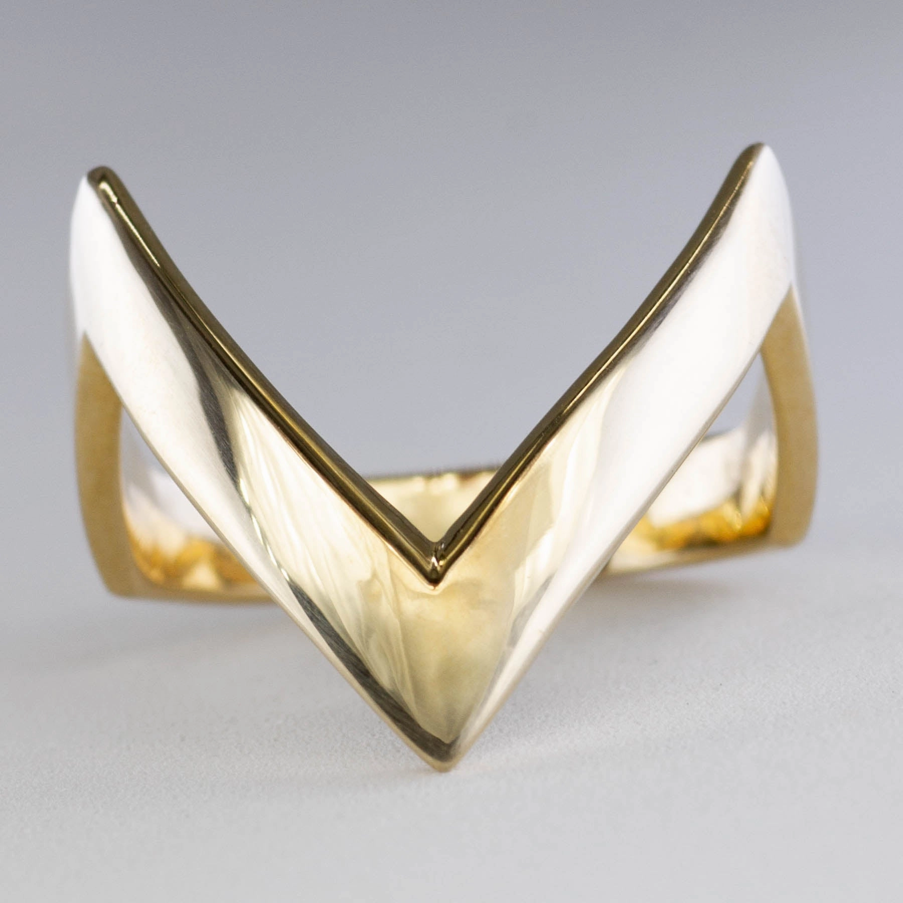 '100 Ways' Yellow Gold V Ring | SZ 7 | Modern Duo Layered Texture