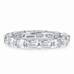 A. Jaffe Emerald Diamond Eternity Ring in White Gold Fun Gift Casual Detail