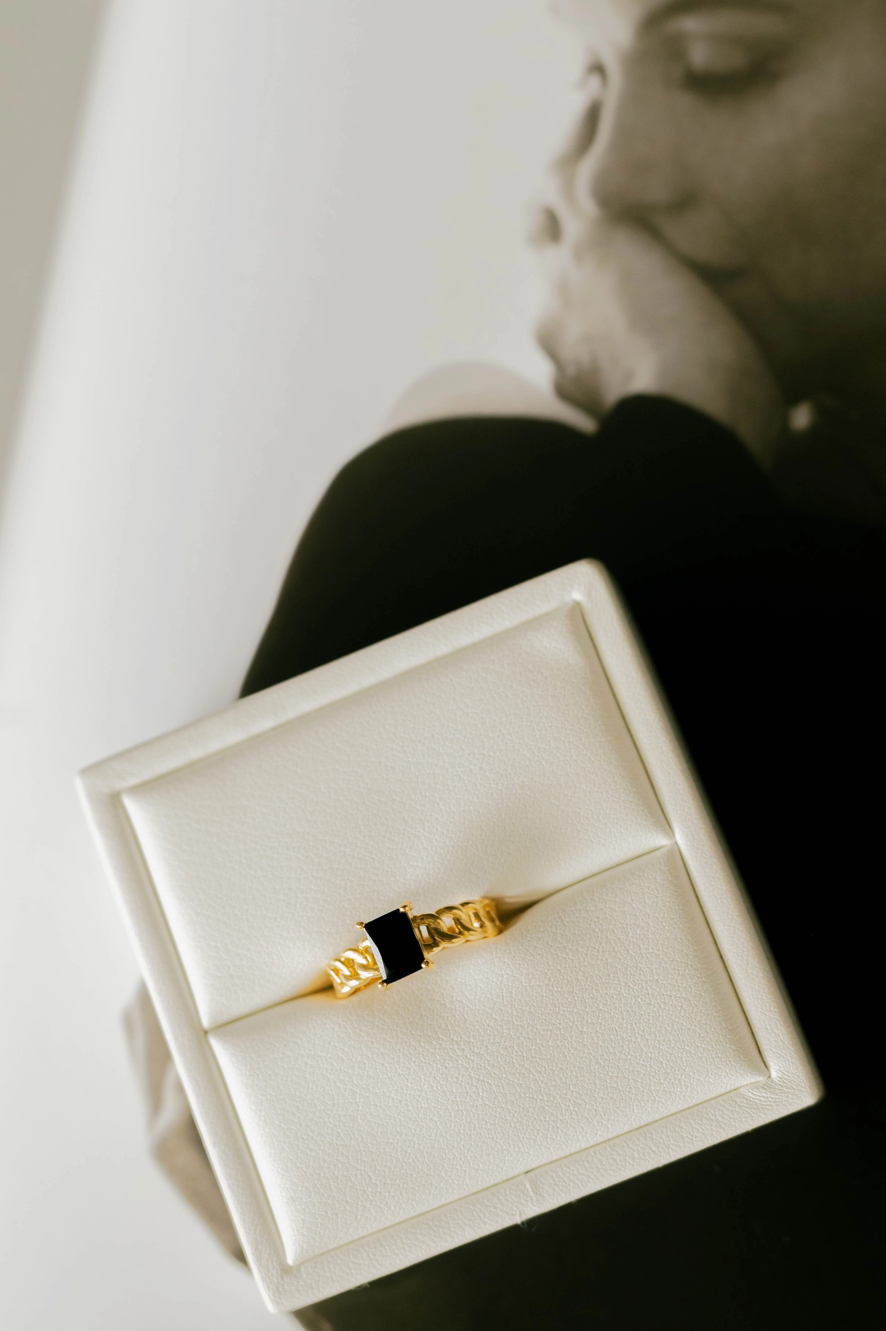 Rectangle Stone Chain Ring ?C Black CZ Casual Style