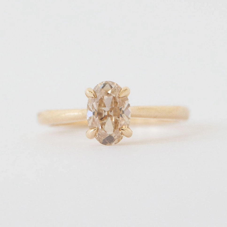 Secure Art Celine Ring - Champagne Diamond