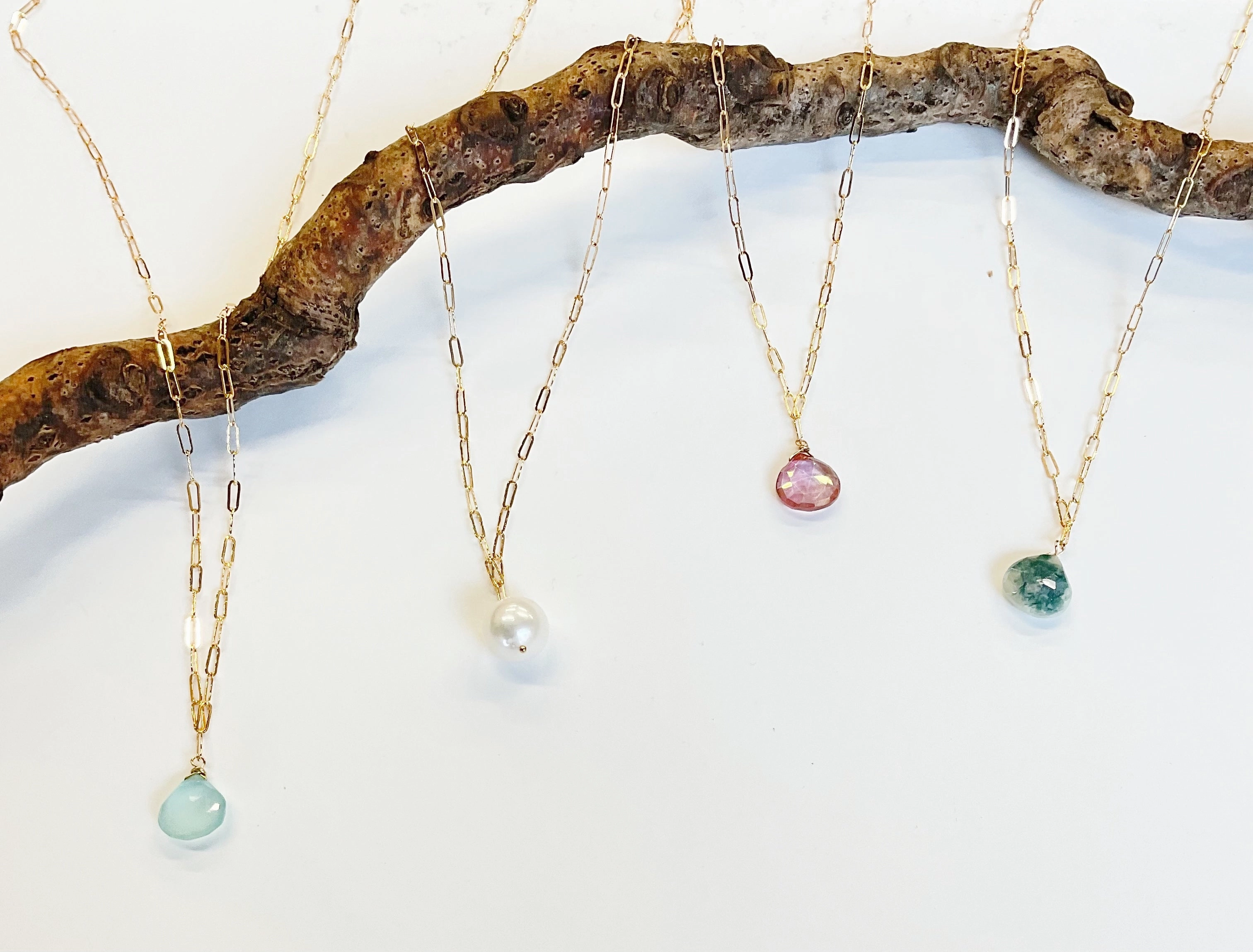 Paperclip chain dainty stone drop necklace Workwear Style