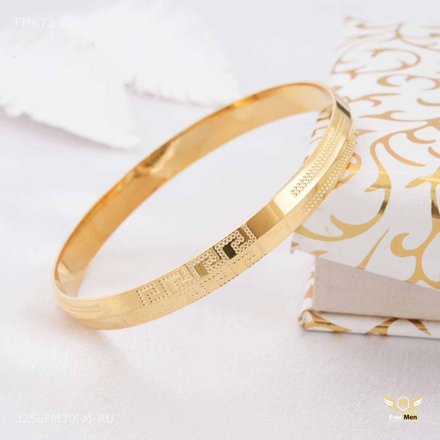 Everyday Detail Designer Dot Lining golden kada for Men FMK73