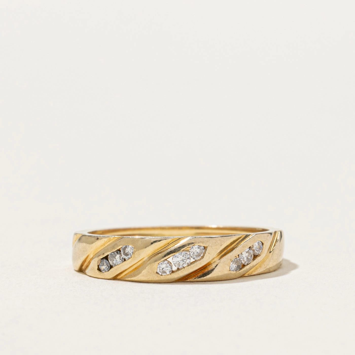 Elegant Charm Diagonal Set Diamond Grooved Band | 0.10ctw | SZ 5