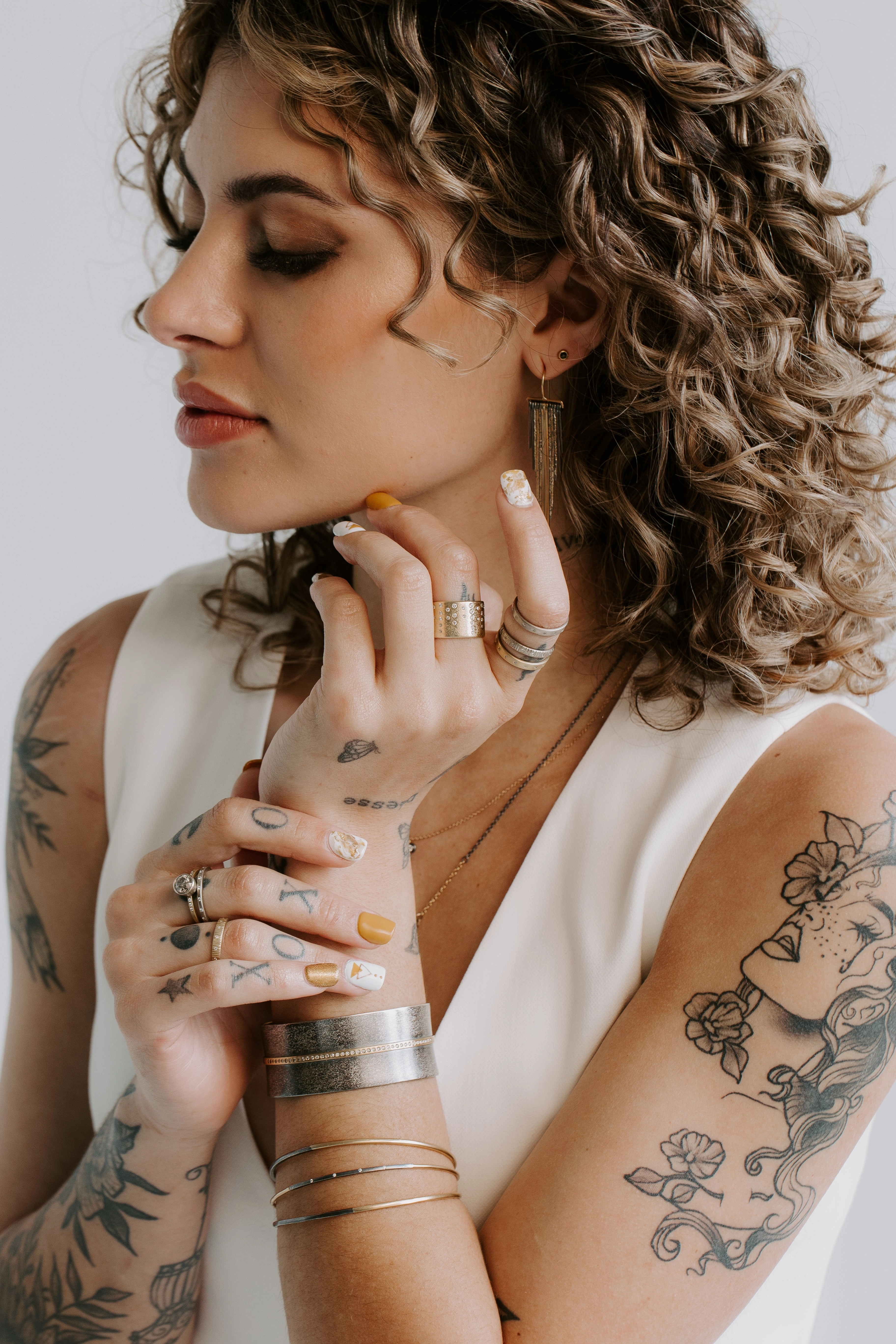 Out Of Box Formal Attire Diamond Party Band - 18ky Gold   Reclaimed Diamonds