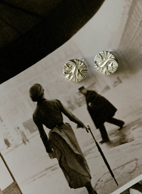 Timeless Jewelry Look Beauty Element Draped Texture Studs ?C Silver