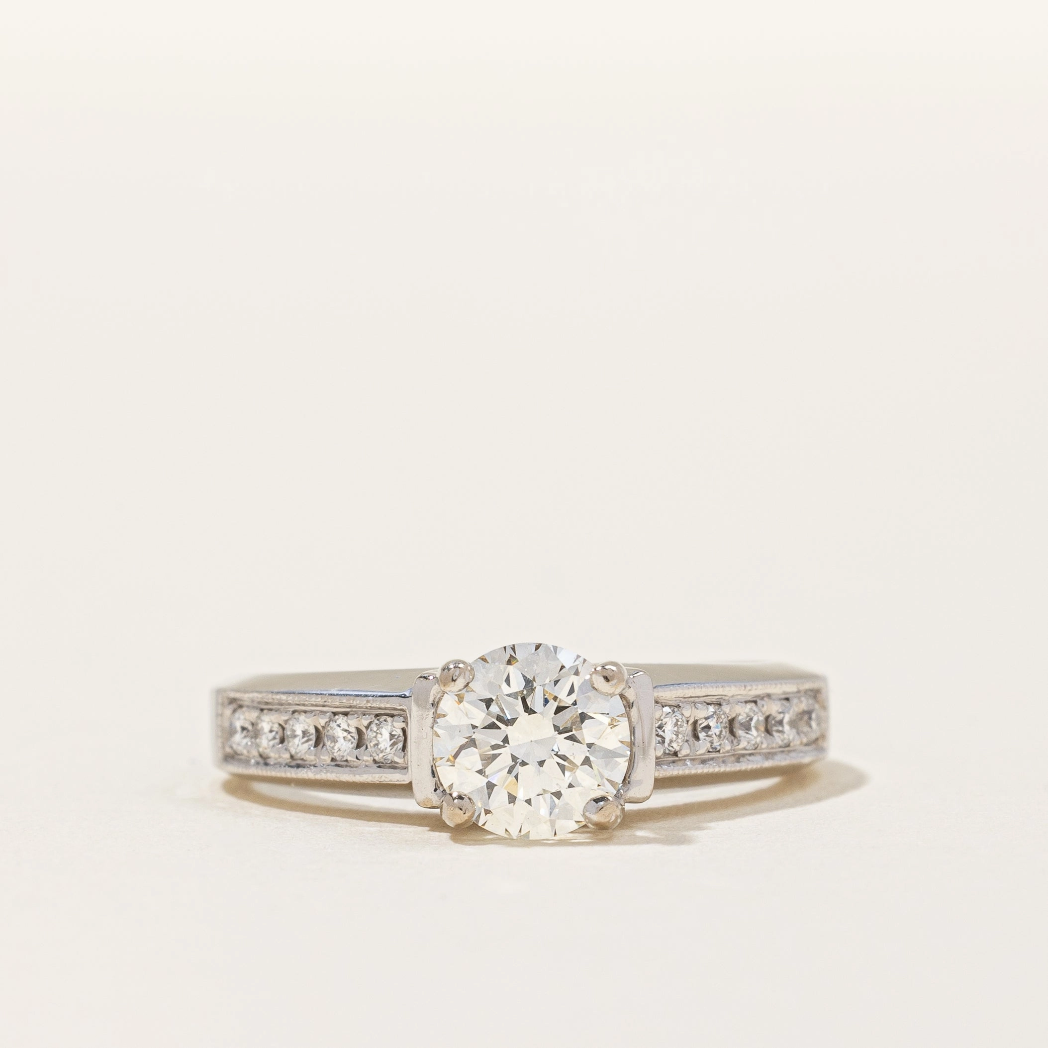 'Simon G' EGL Round Brilliant Diamond Engagement Ring | 0.91ctw VS2 G | SZ 4.5 Elegant Touch Pieces