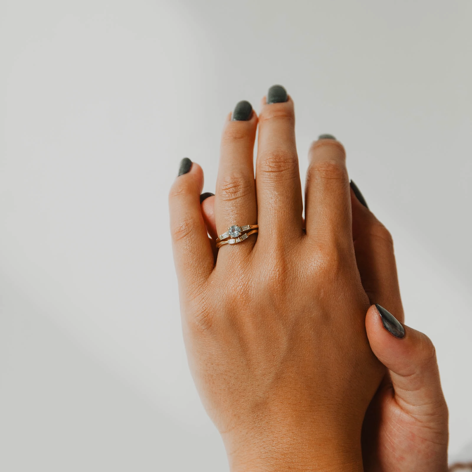 Personal Gift Elegant Piece Ellie Ring - Montana Sapphire