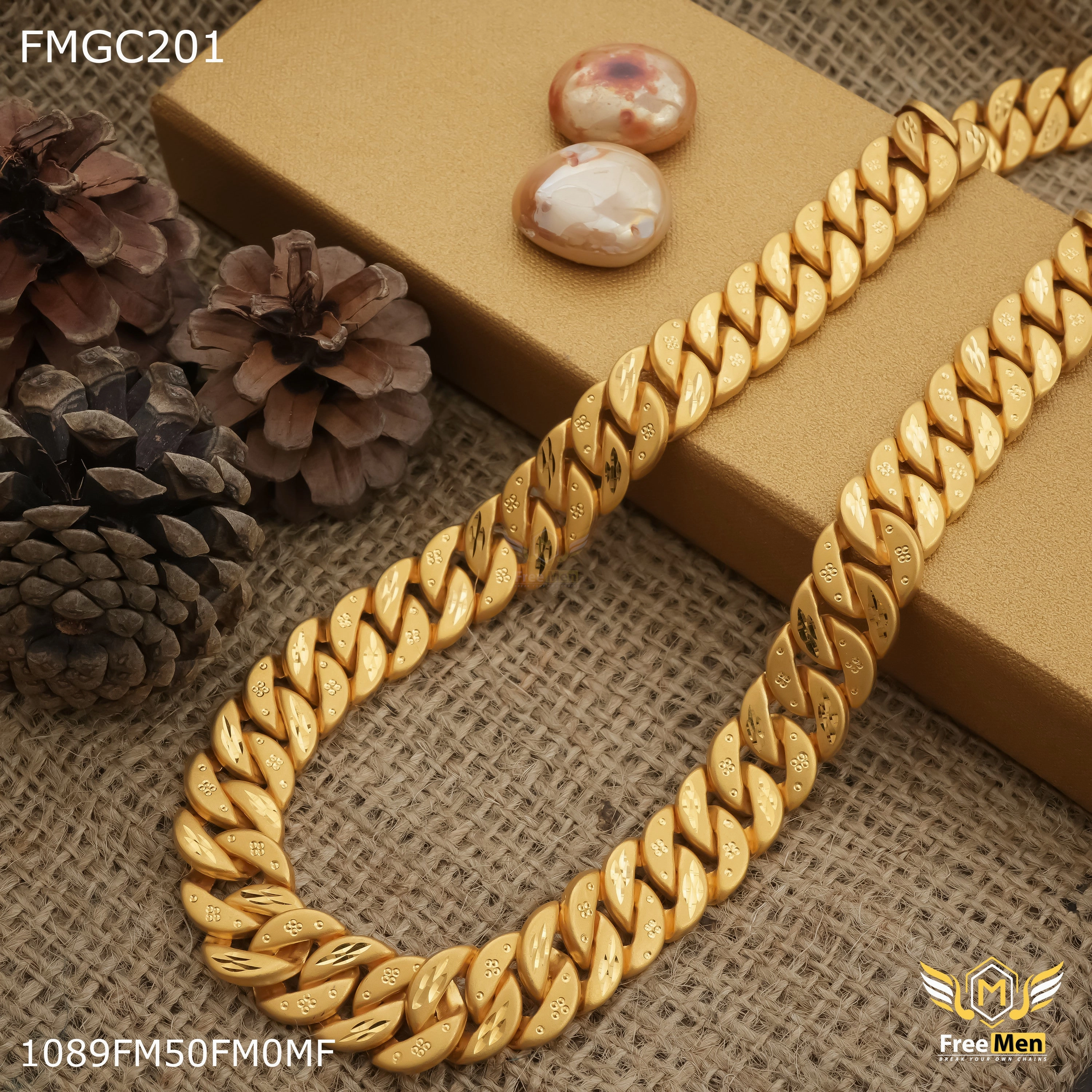 Weekend Chic Crisp Edge Freemen Pokal designing gold plated Chain for Man - FMCG201