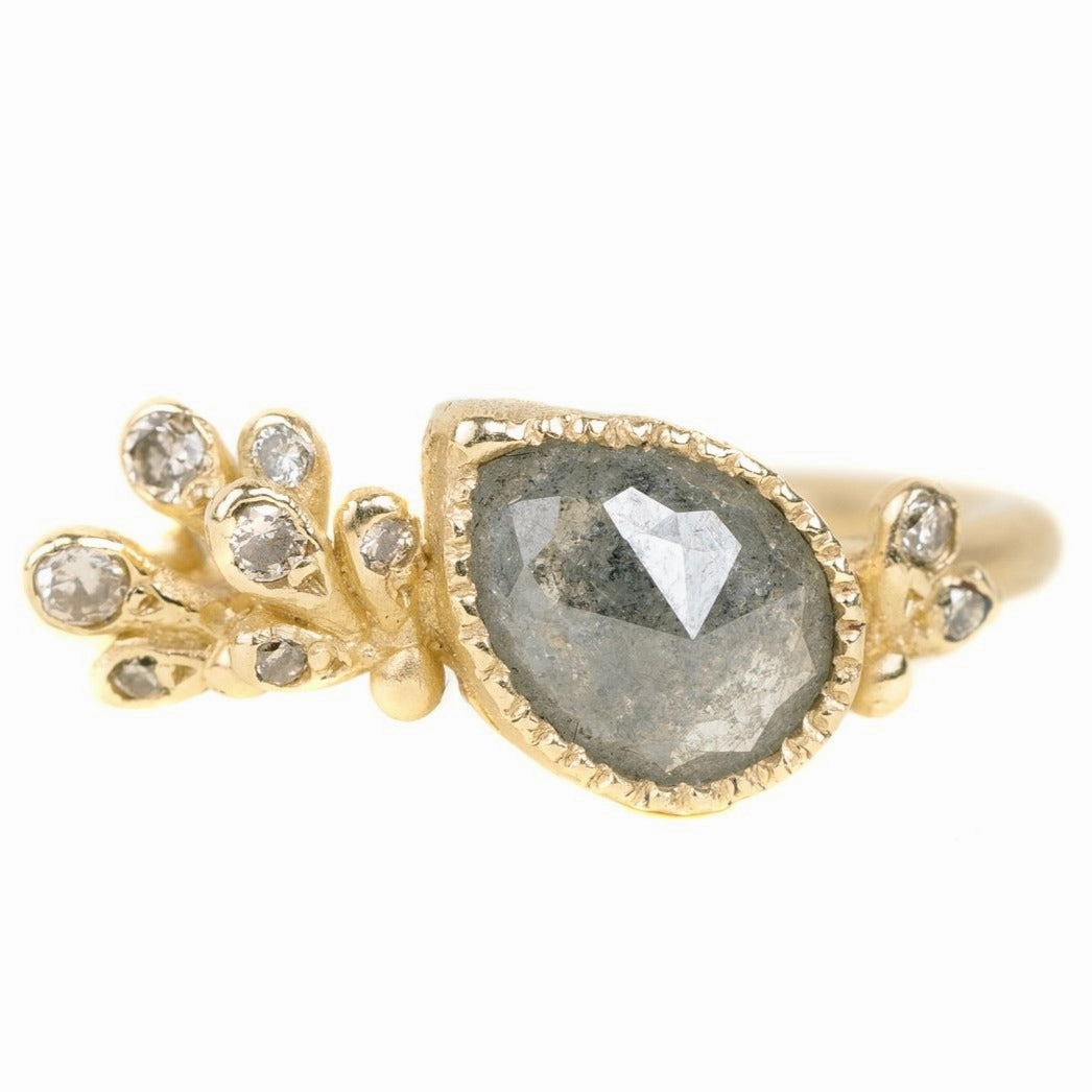 Artisan Product Shine Effect Rose Cut Grey Diamond with Paisley Ring In Yellow Gold With Champagne Diamonds