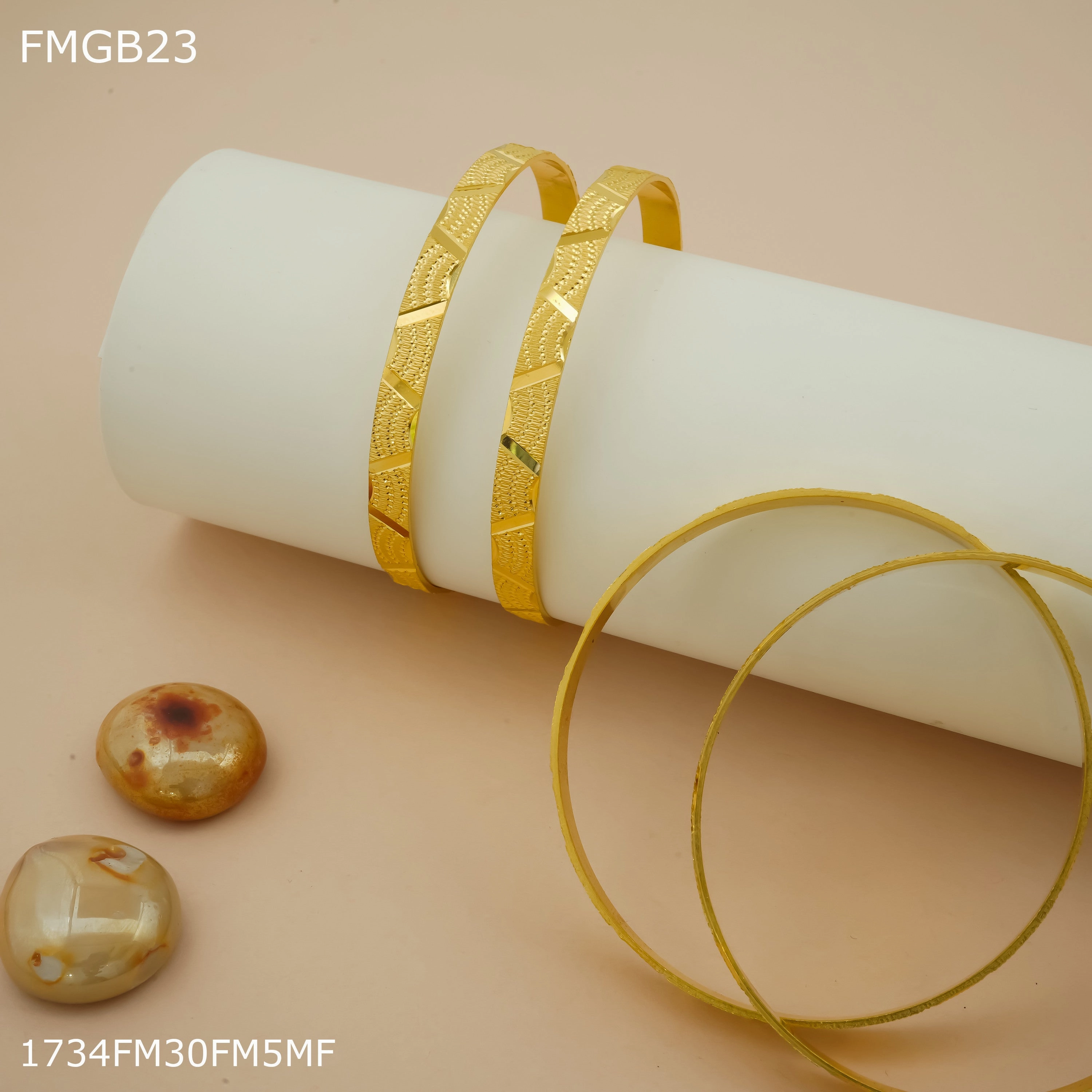 Day Accent Glistening Finish Freemen 1mg Four pic gold Bangles For Women - FWGB023