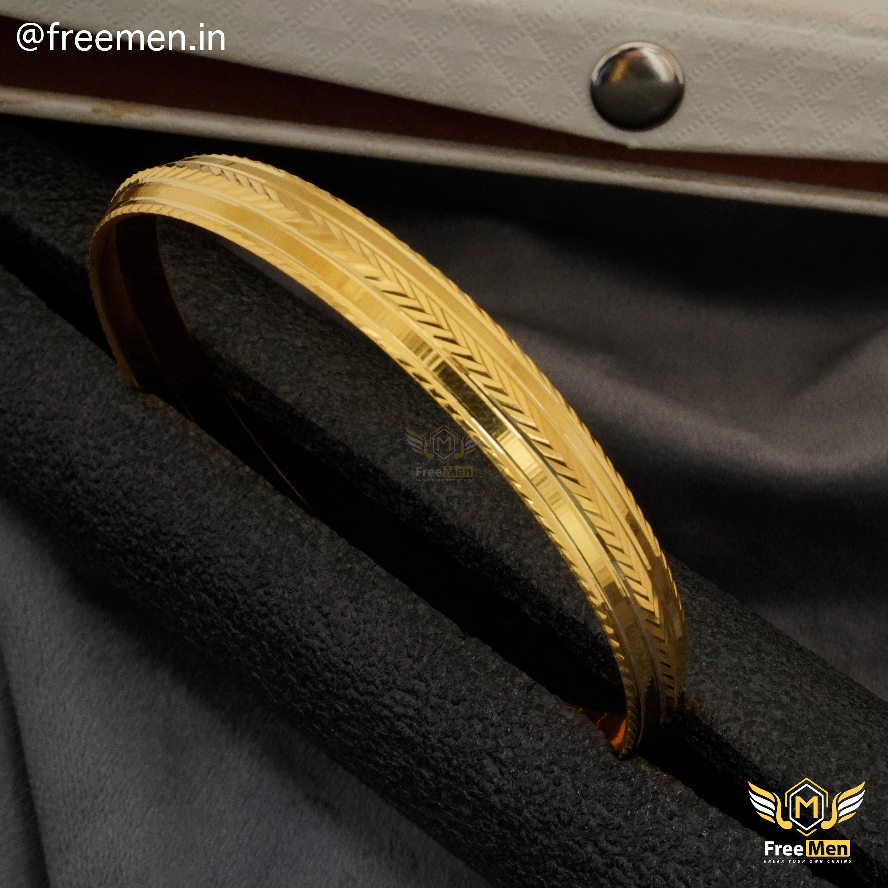 Sparkle Finish Fresh Style Freemen Classic Parallel Standing Gold Kada  - FMGK4