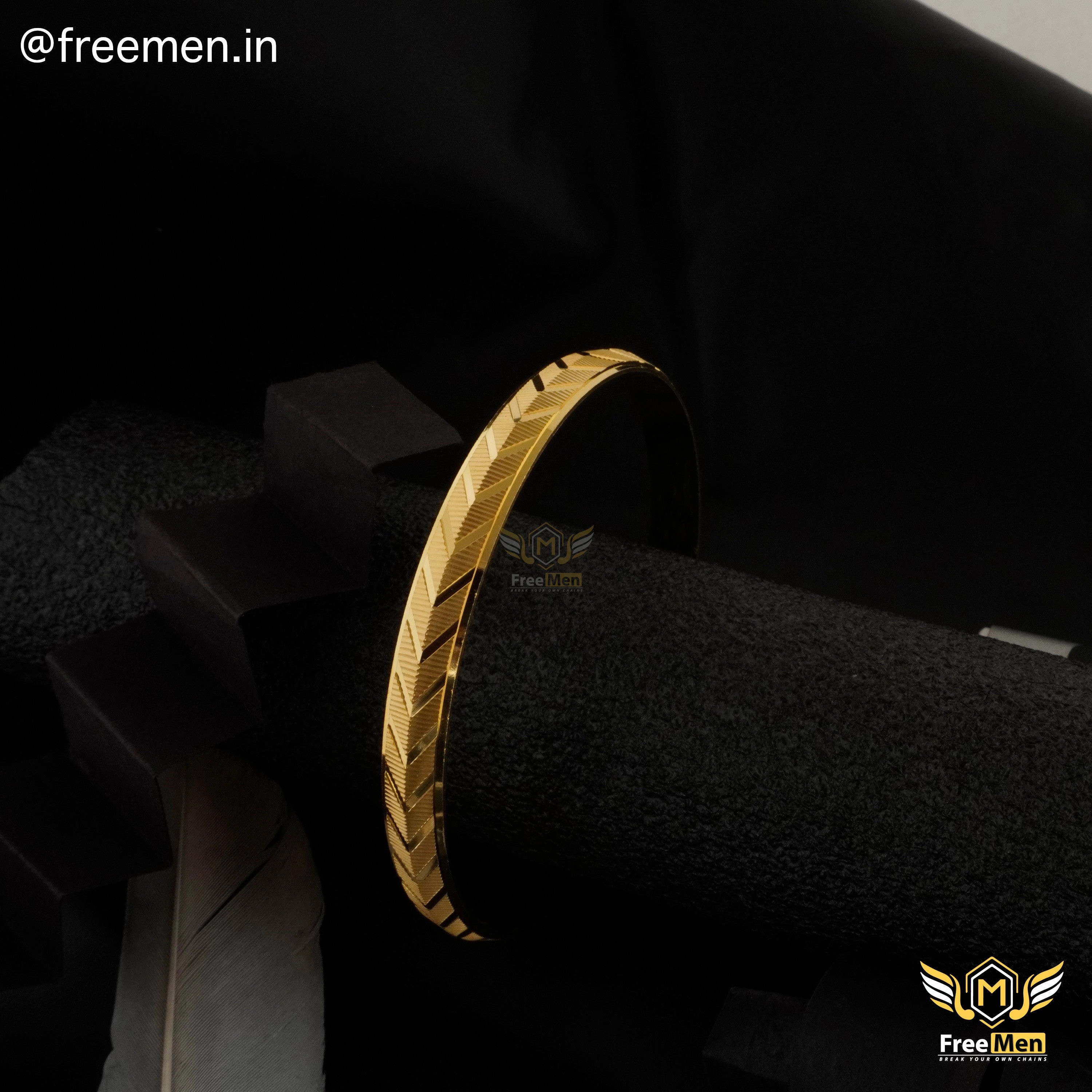 Radiant Finish Minimal Design Freemen Classic Standing Gold Arrow Kada  - FMGK3