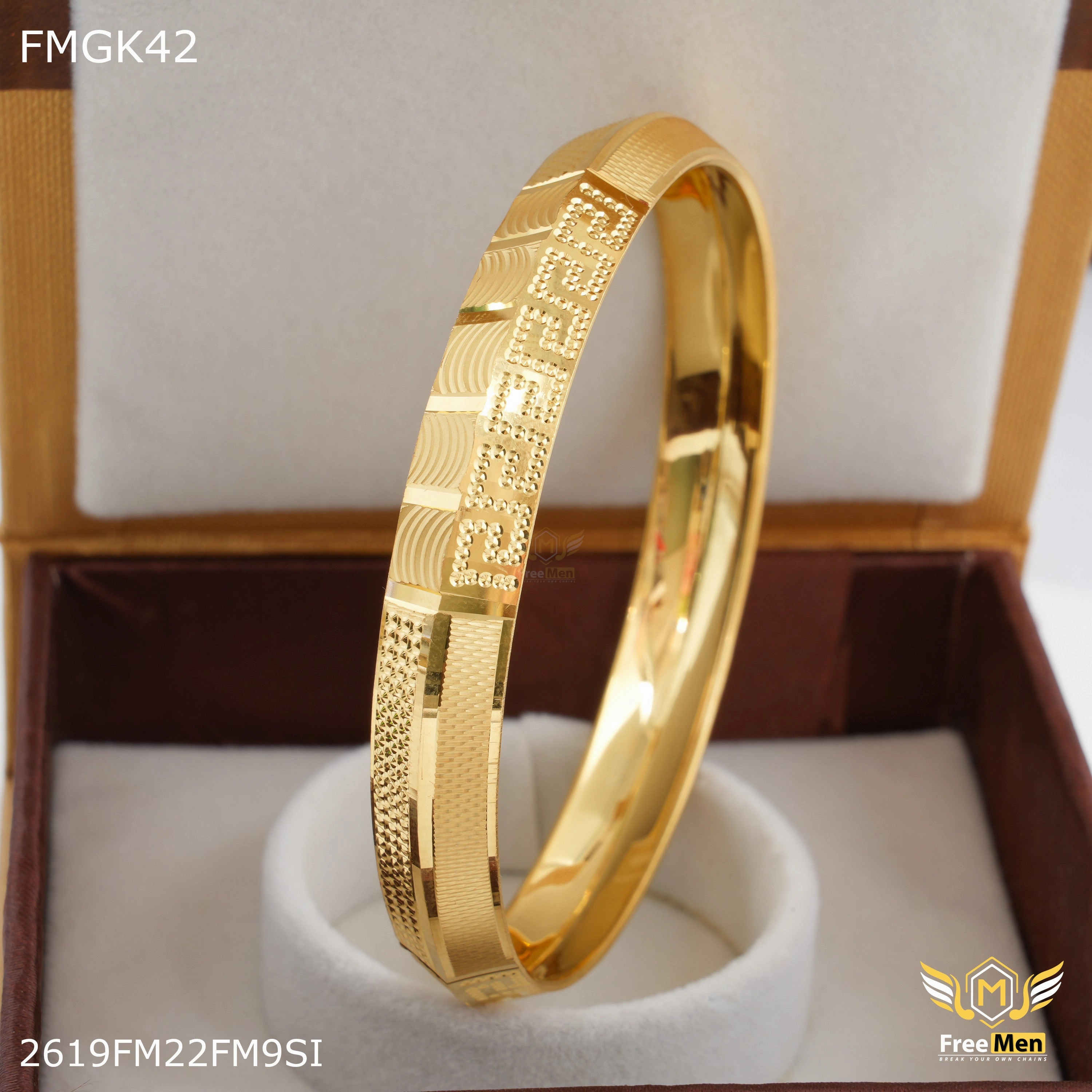Elegant Highlight Unique Finish FreeMen Dot with Lining gold plated kada for Men FMGK42