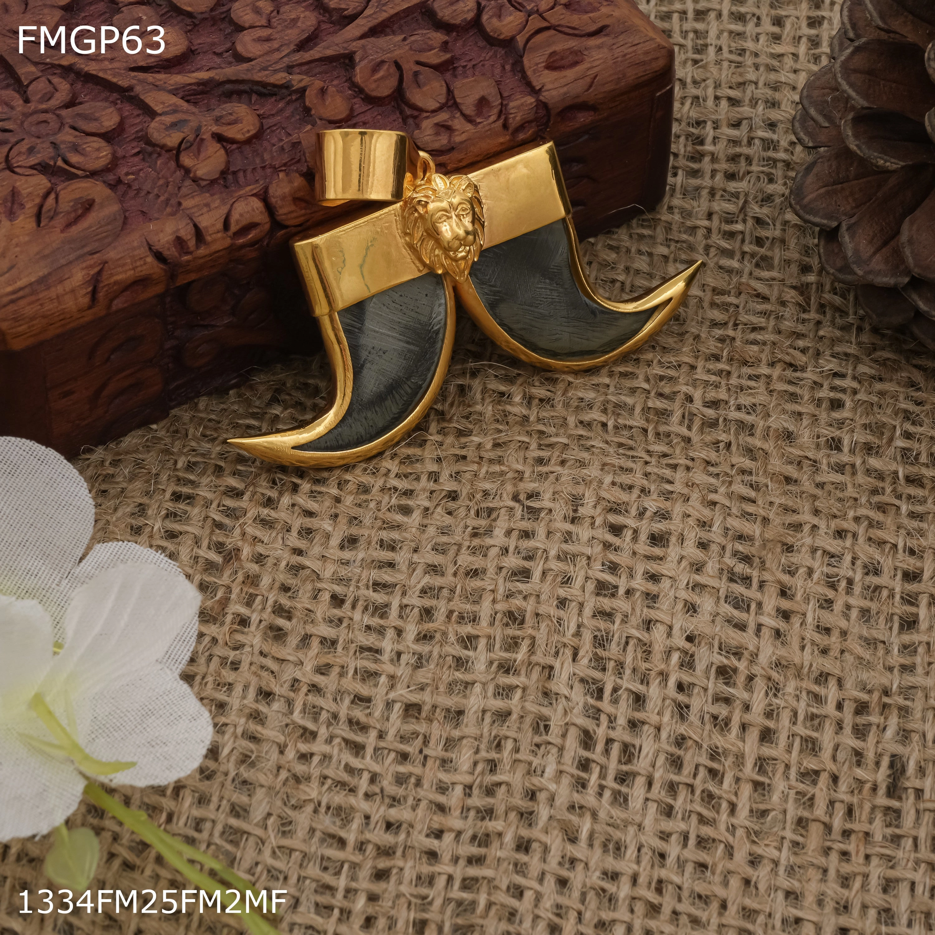 understated look Freemen  Lion dubl nail pendantn with gold plated for Men - FMGP63