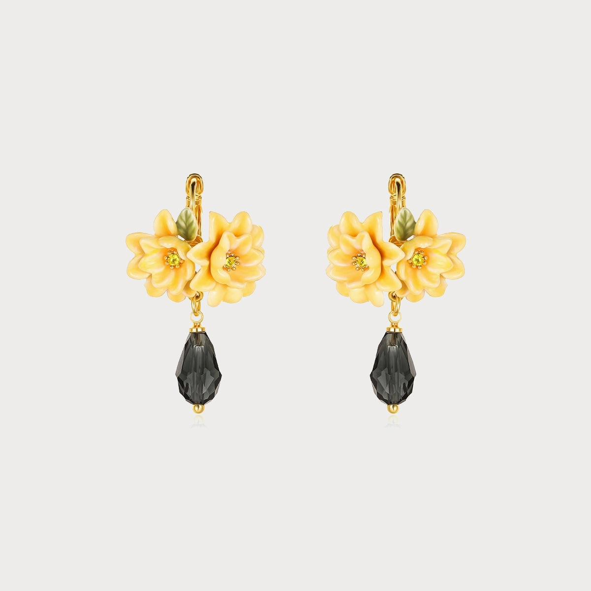 Gardenia Dangling Earrings Oval Piece