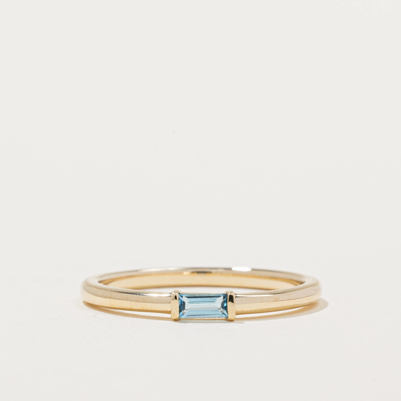 Unique Creation Bold Moment 100 Ways' Swiss Blue Topaz Ring | 0.12ct | SZ 6.75 |