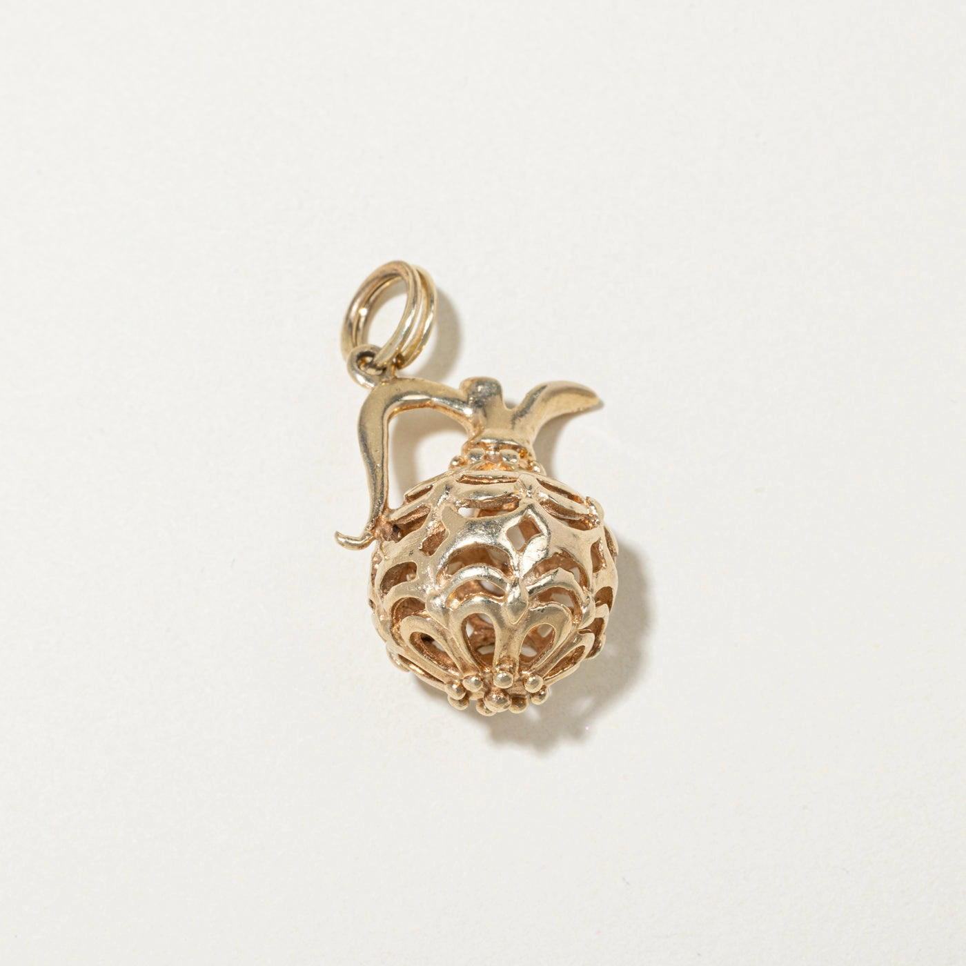 Gleaming Gem Luxury Design 10k Yellow Gold Ornate Carafe Charm