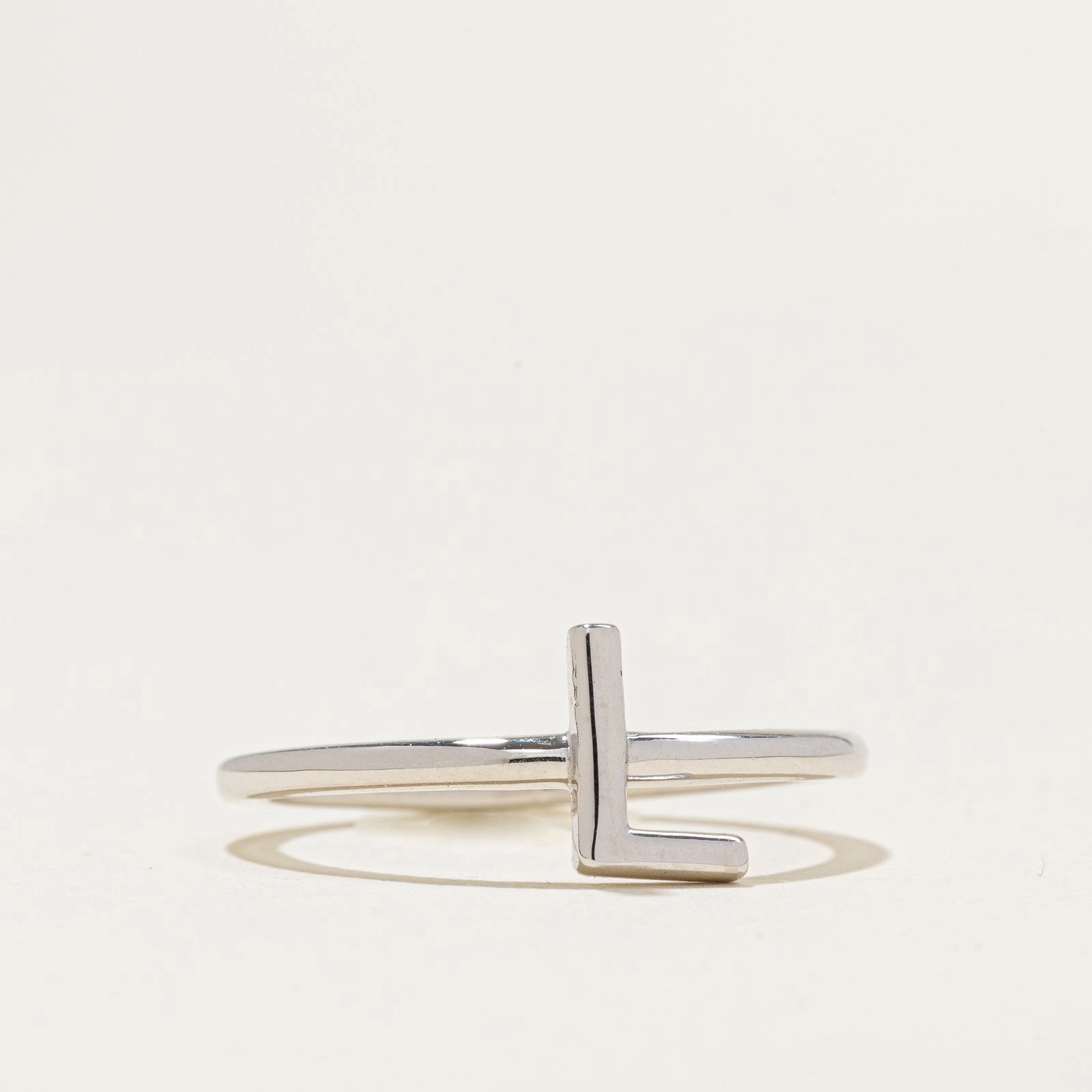 '100 Ways' White Gold 'L' Initial Rings | SZ 7 Exquisite Stones Exquisite Piece