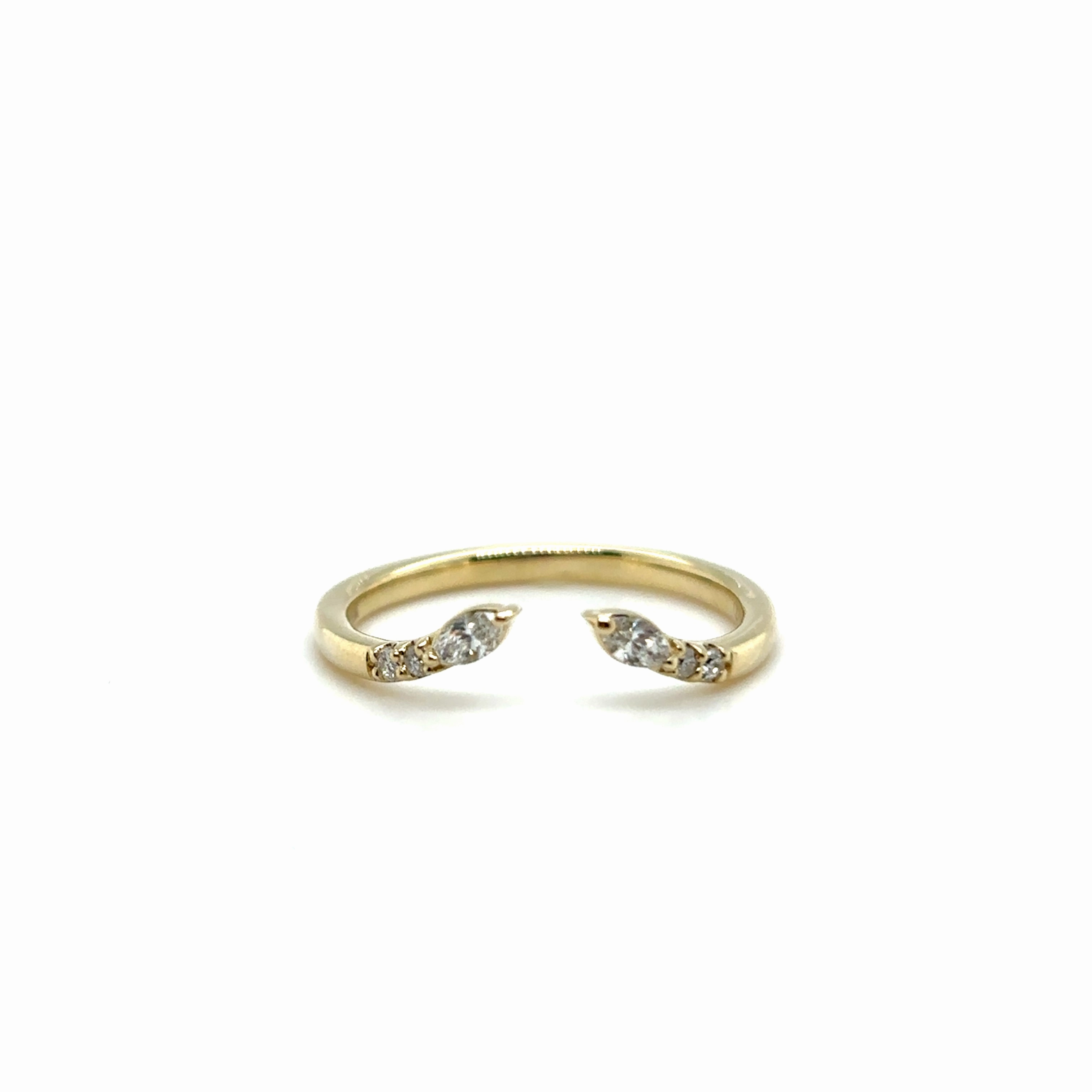 Couture Accessory Impressive Gift Guard Diamond Wedding Ring in 10K Yellow Gold (0.16ctw)