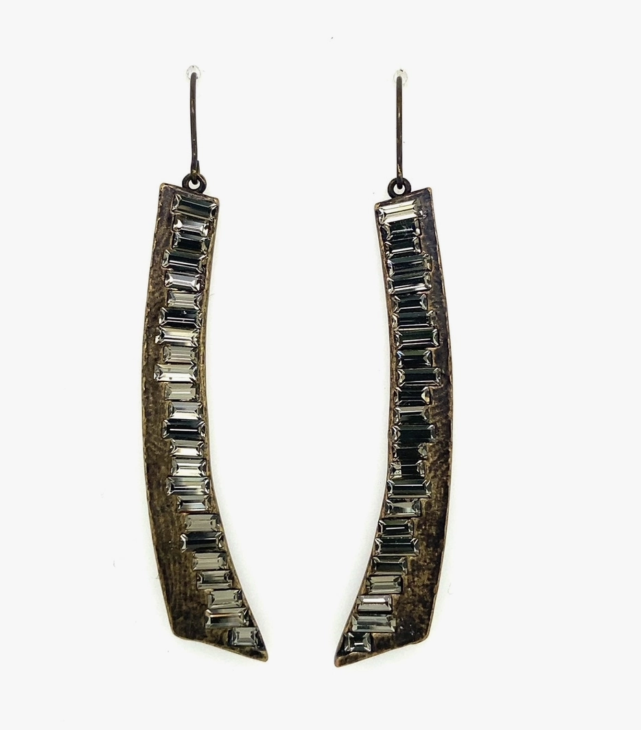 New Arrival Shiny Jewels Curved Baguette Earrings