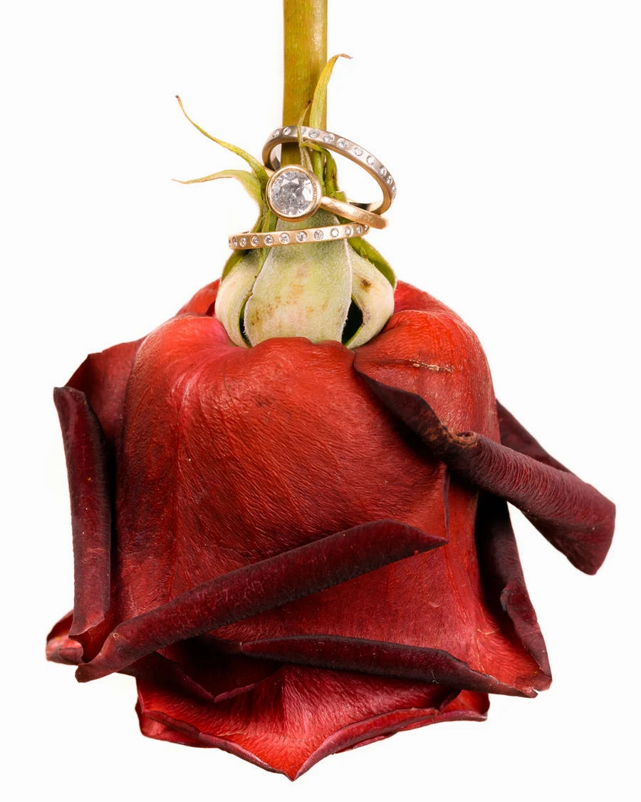 Flirty Accent Everyday Diamond Band - 14kpw Gold   VS Diamonds