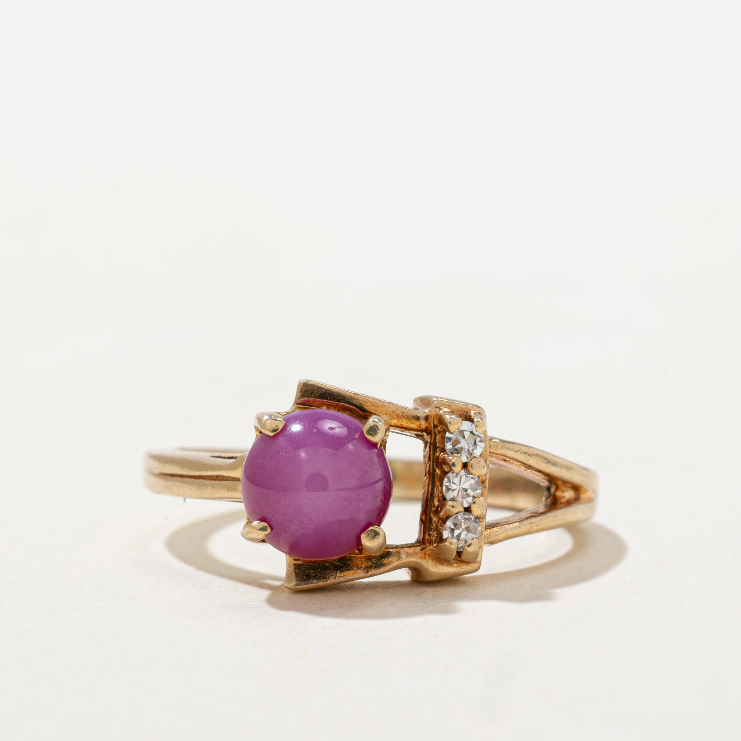 Cabochon Synthetic Star Ruby & Diamond Geometric Ring | SZ 5.5 Dusk Mood Contemporary Form