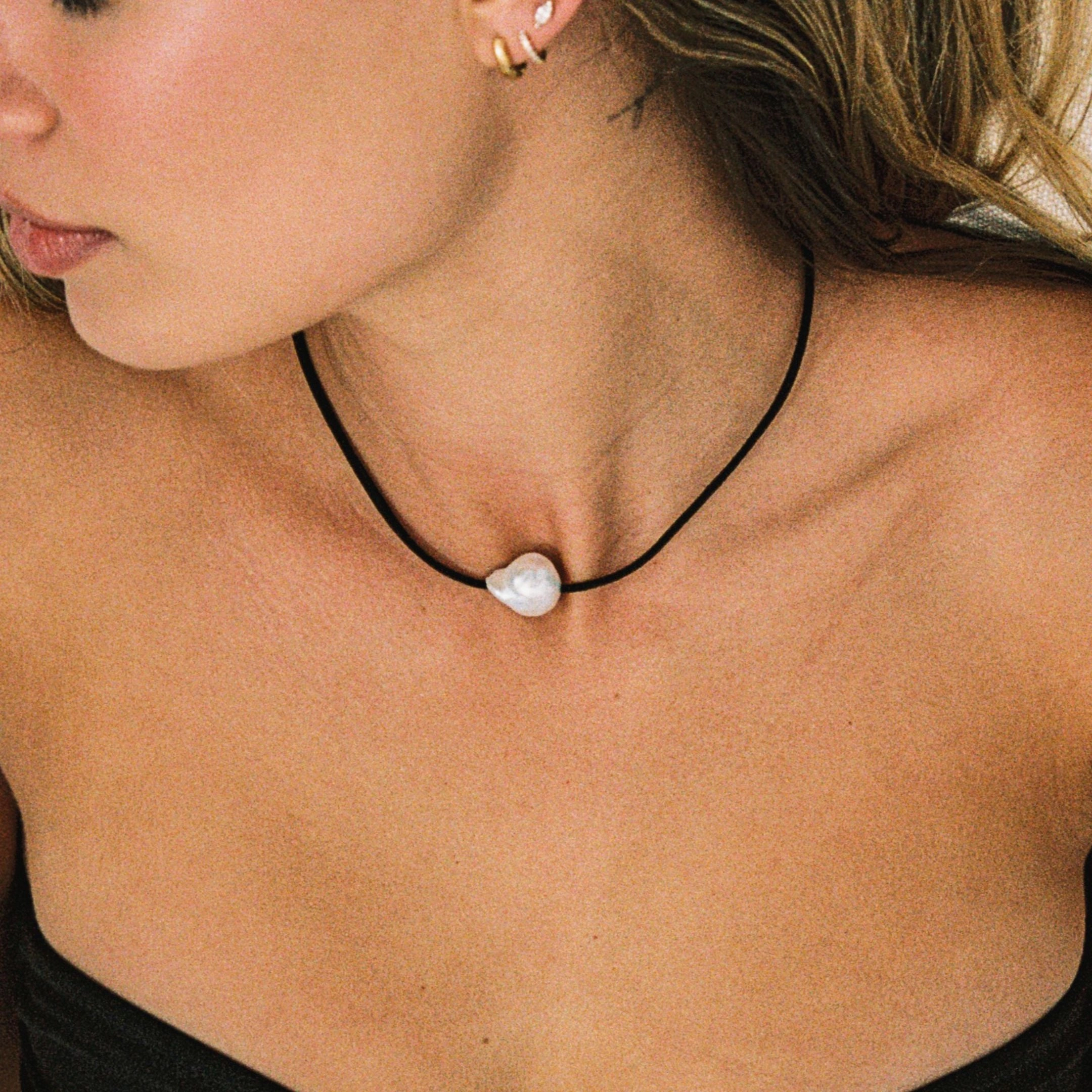 Luna Choker Luxury Choice Elegant Shape
