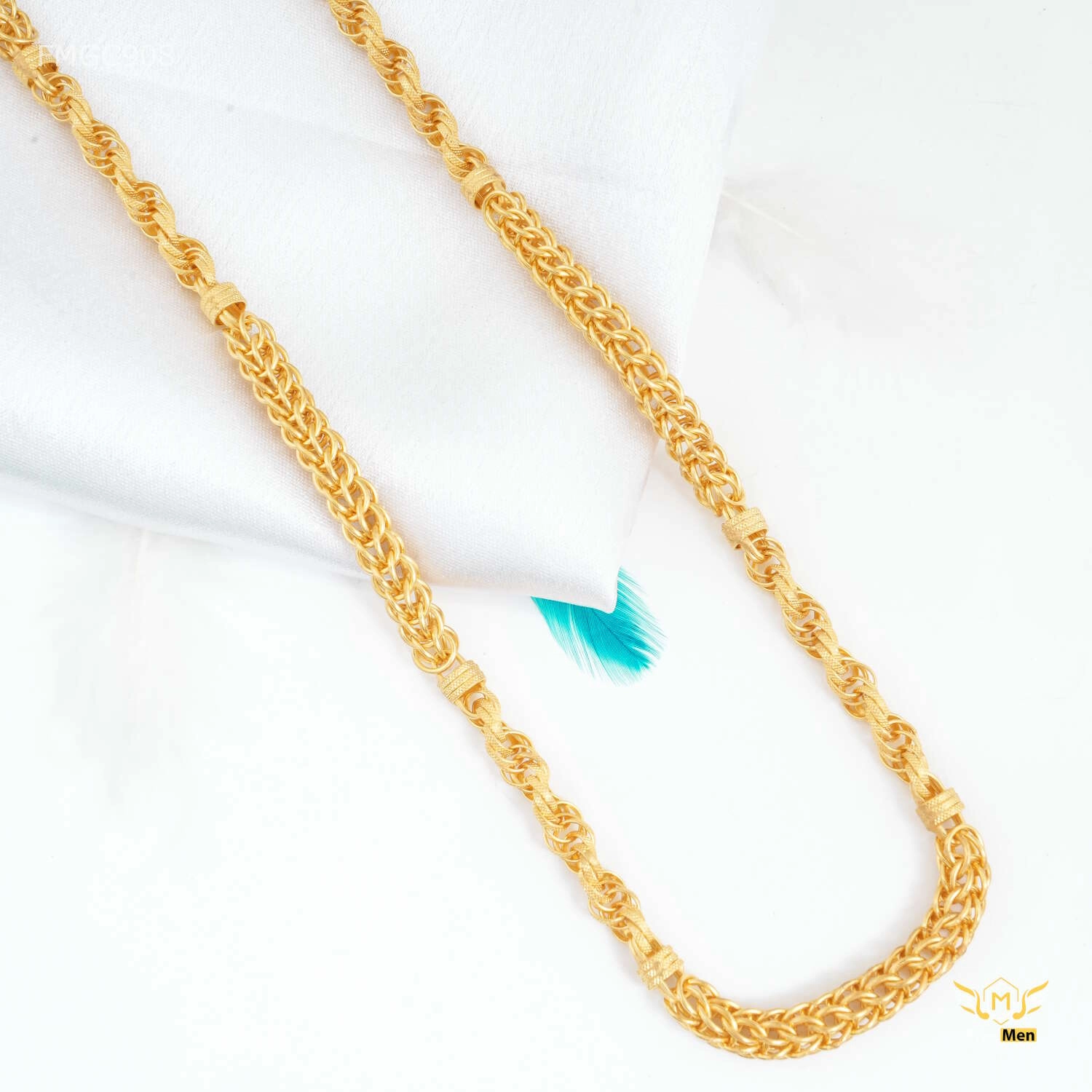 Modern Detailing Luxury New Royal chain gold plated Chain - FMGC908