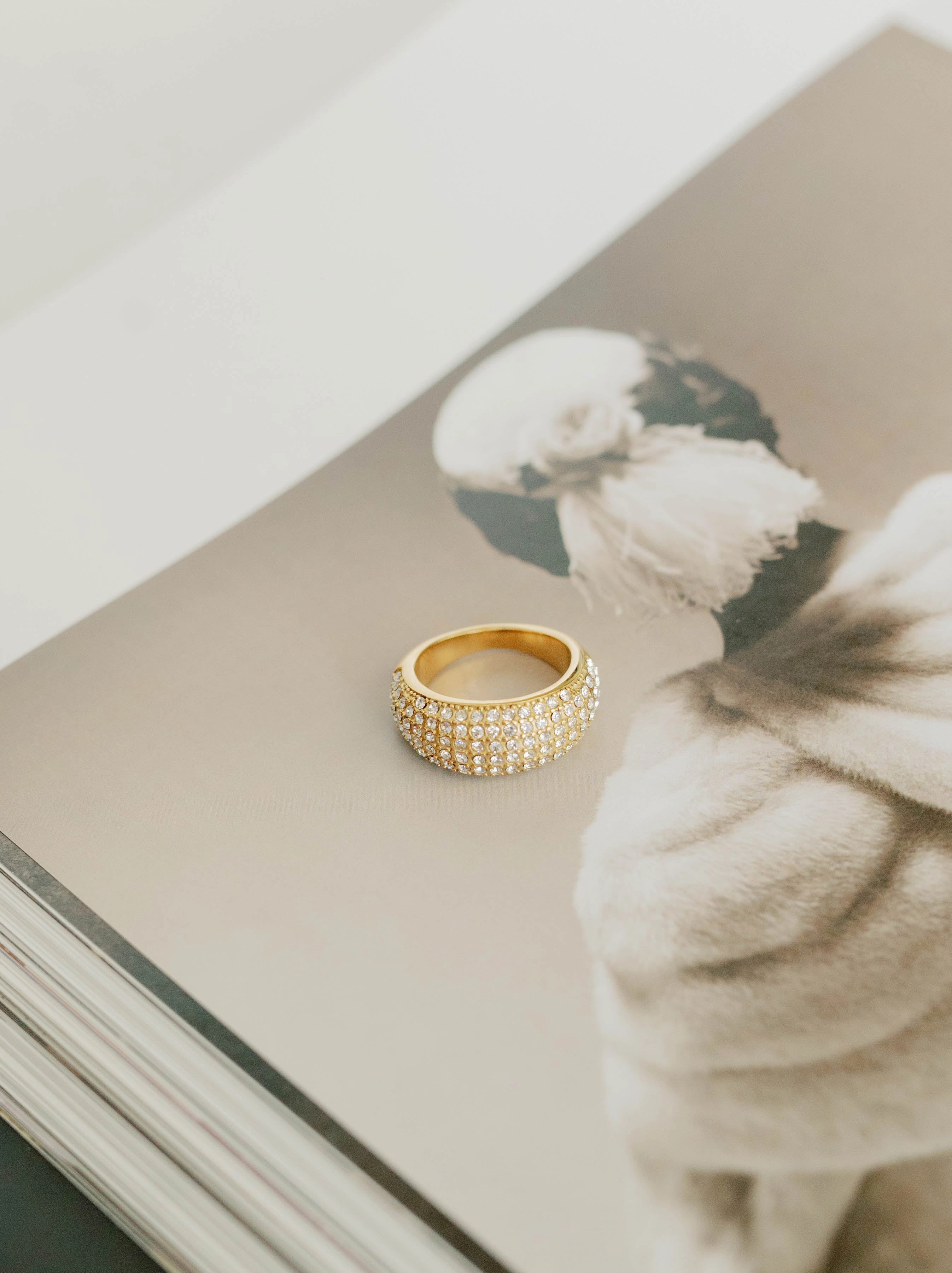 Pav?? Dome Ring Dynamic Feature Precious Touch