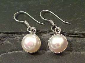 Pearl, .950 Fine Sterling Earrings Dazzling Touch Timeless Shine Jewelry