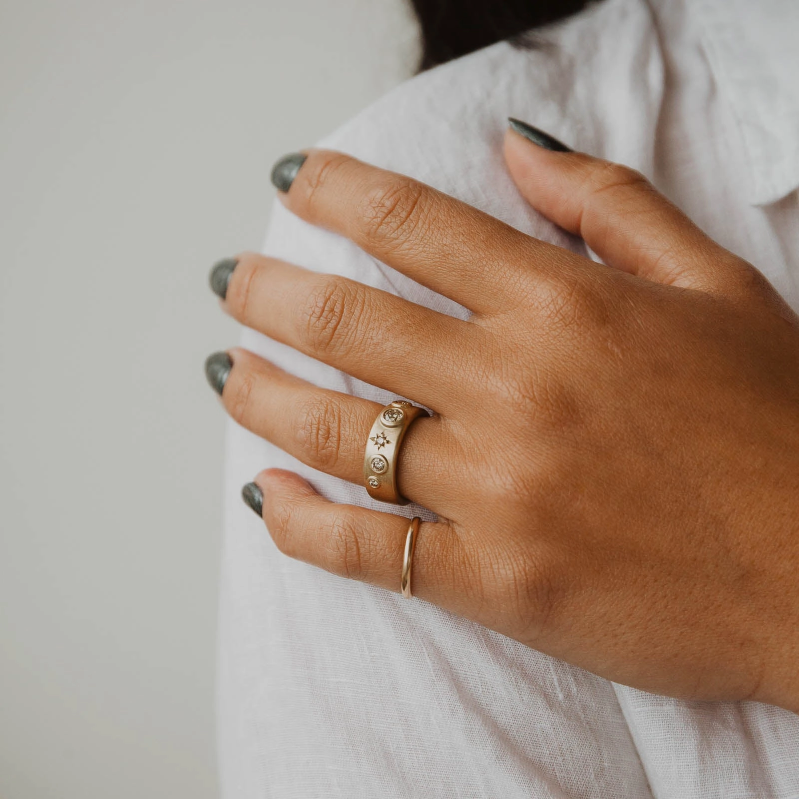 Polaris Ring - Champagne Diamonds Understated Elegance