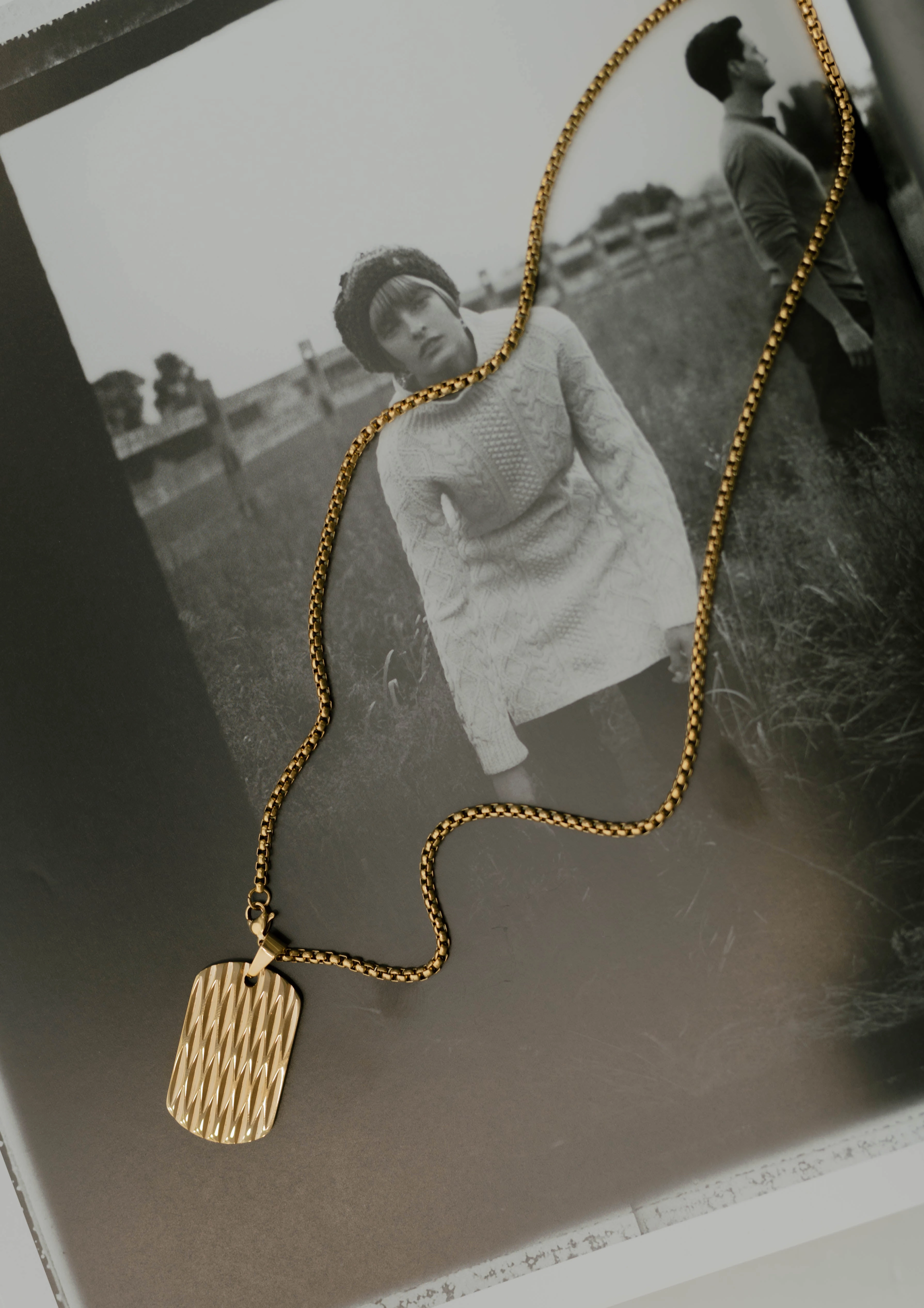 Sophisticated Jewelry Casual Wear Dog Tag Necklace ?C Gold