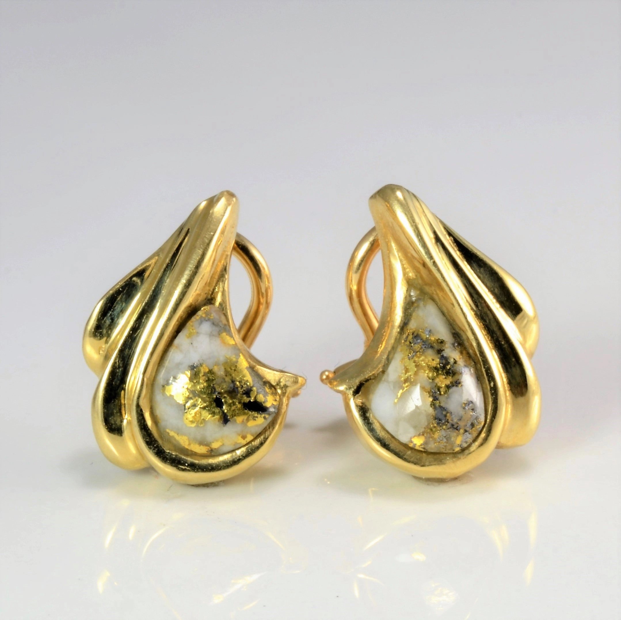 Pyrite Quartz Grooved Clip On Earrings Dressed Look Balanced Form