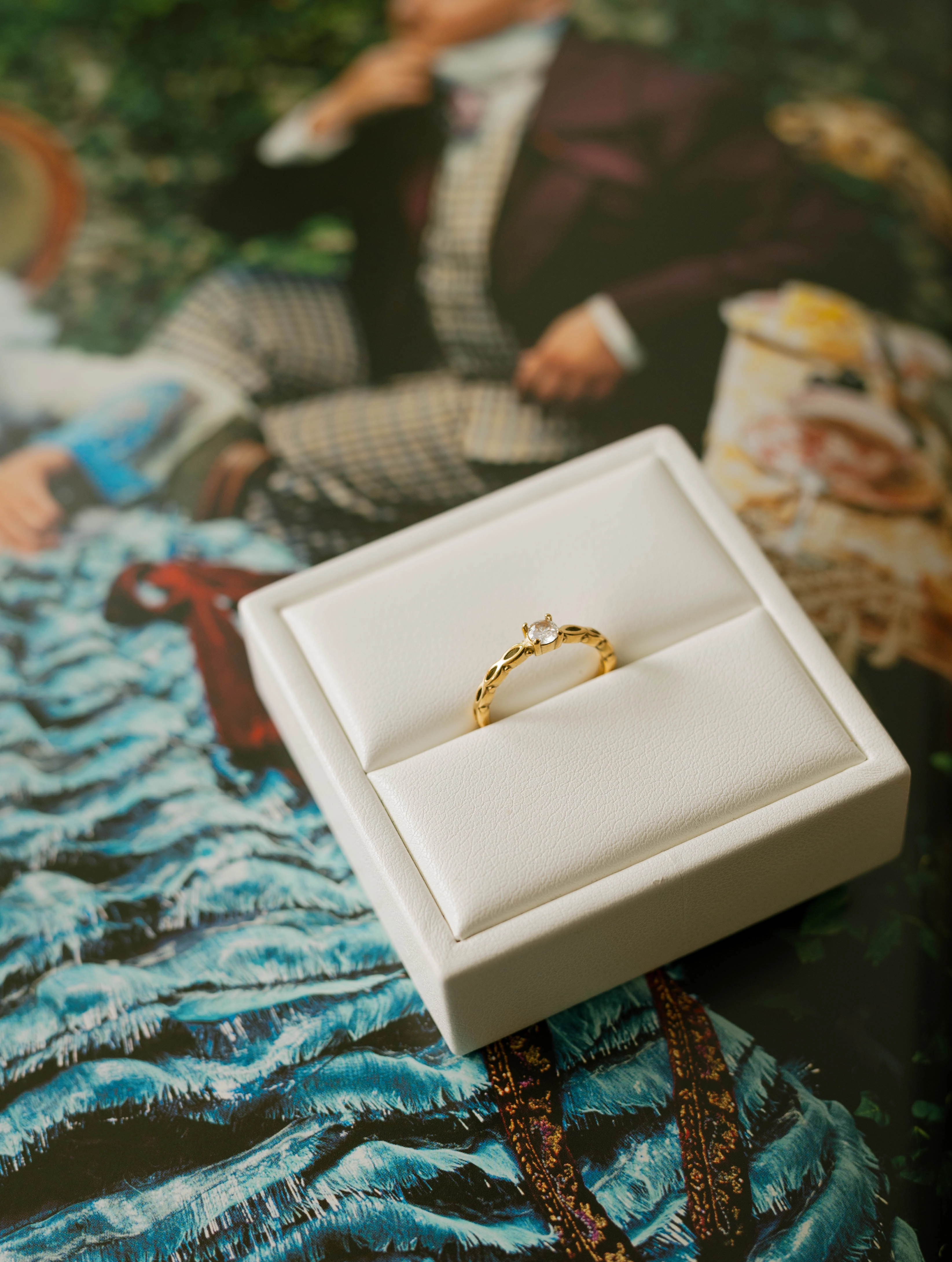 Braided Solitaire Ring Shimmering Touch Exquisite Edge