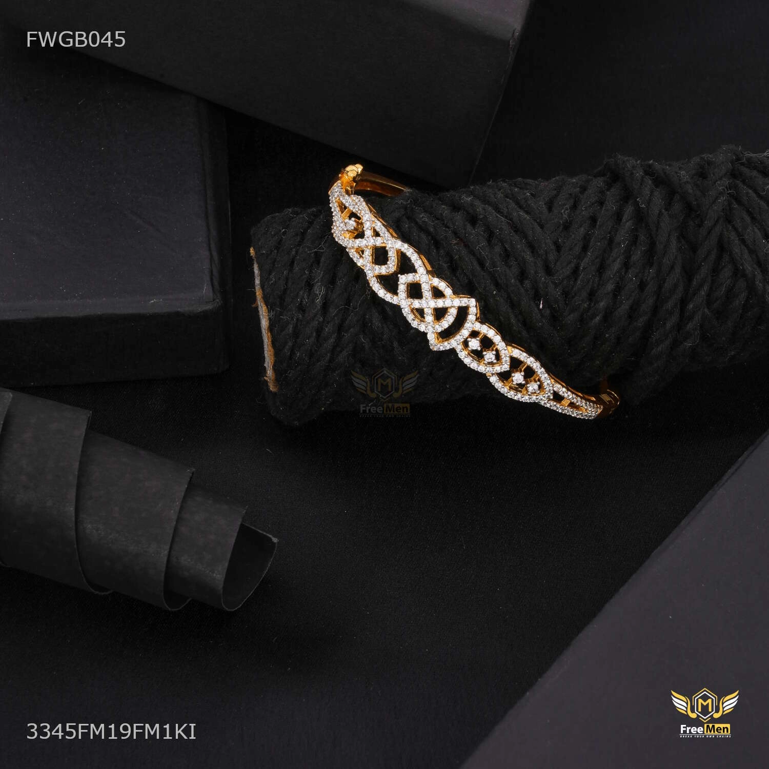 Shini Textur Lining AD Bangles For Women - FWGB046 Fusion Form