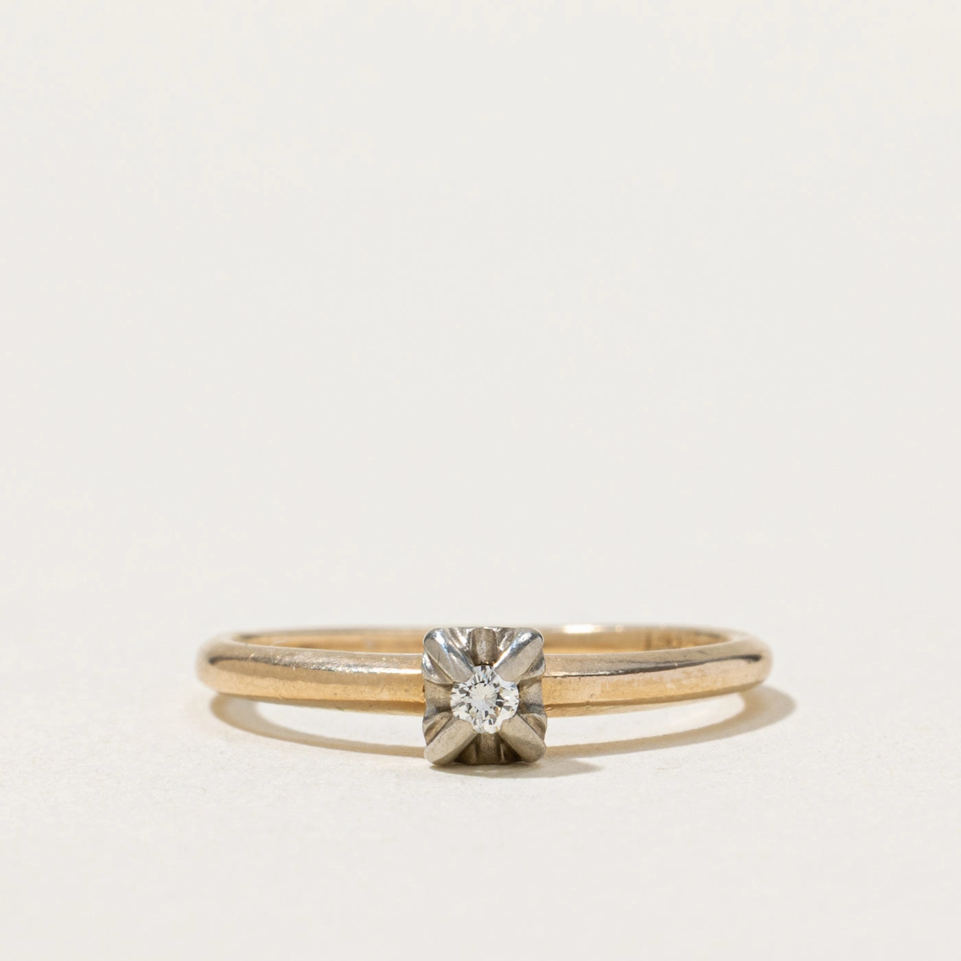 Luxurious Craft Refined Accent Vintage Solitaire Diamond Ring | 0.03ct | SZ 4.75