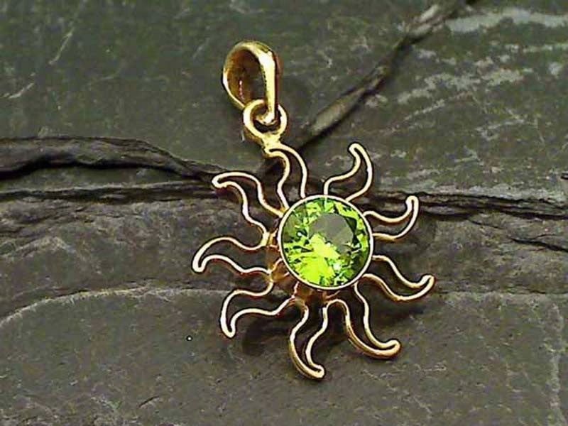 Synthetic Peridot, Alchemia Sun Pendant Delicate Beauty Vivid Finish