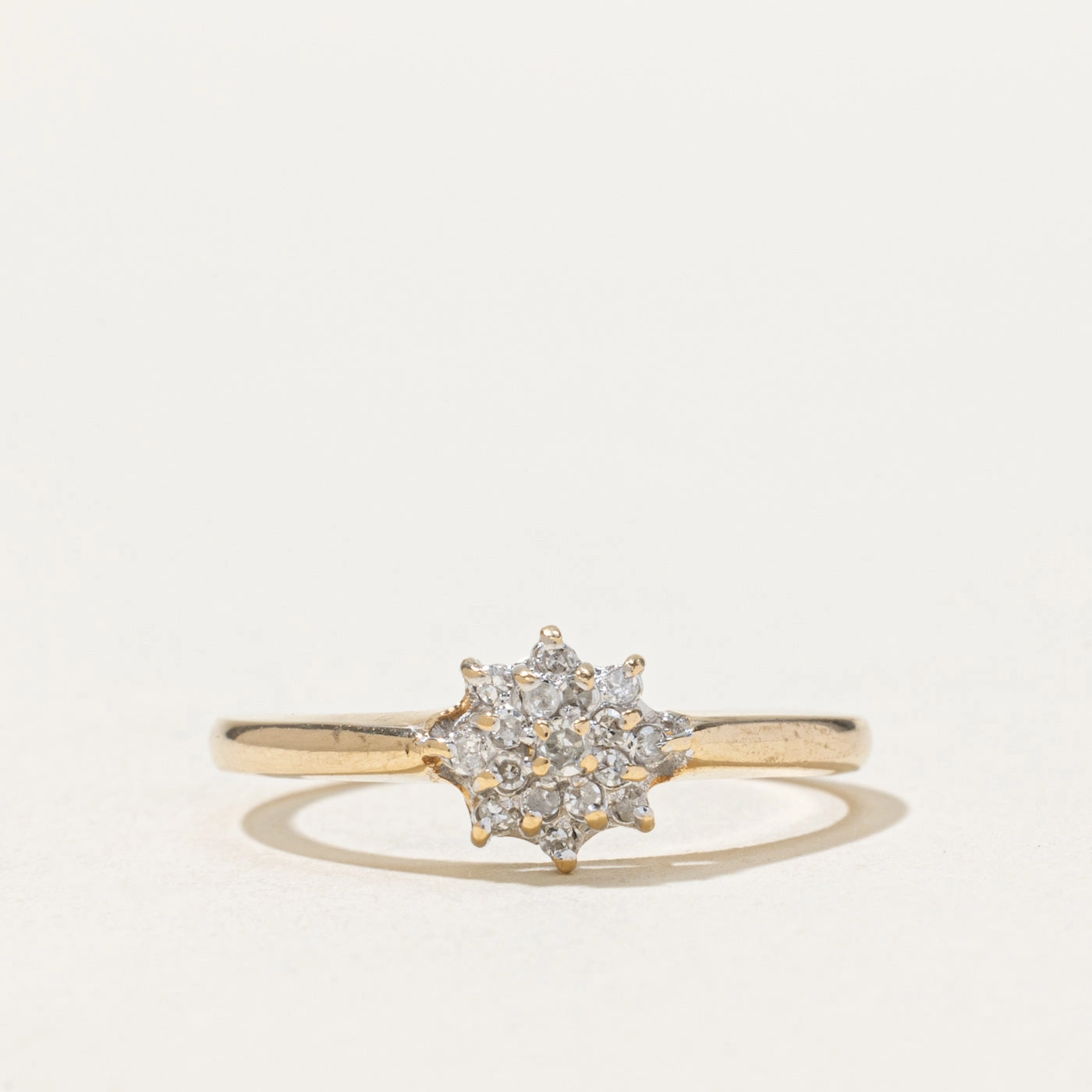 Holiday Style Diamond Petal Cluster Ring | 0.10ctw | SZ 7