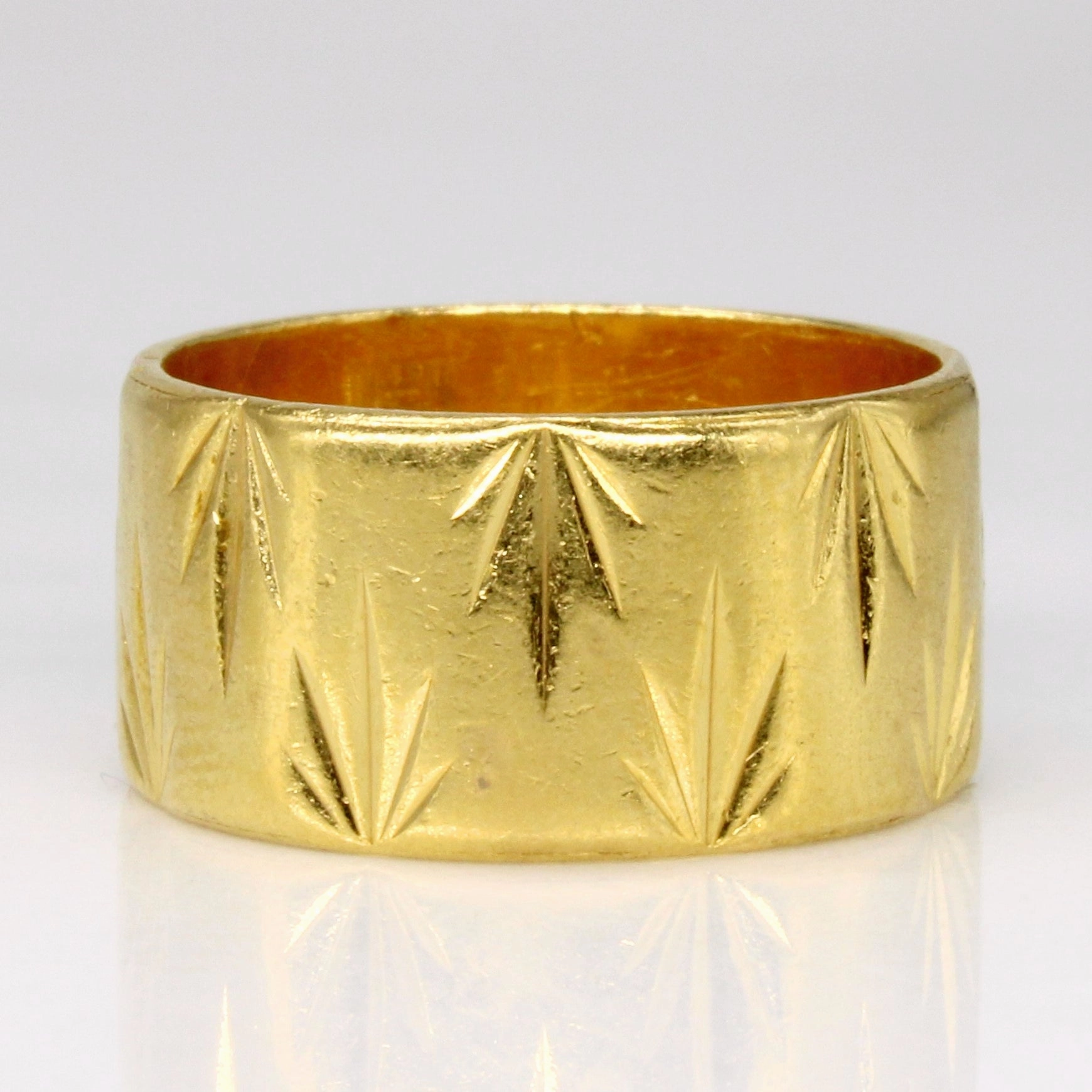 Versatile Charm Vintage Solid 22k Gold Wide Textured Band with English Hallmarks | SZ 5.5 |